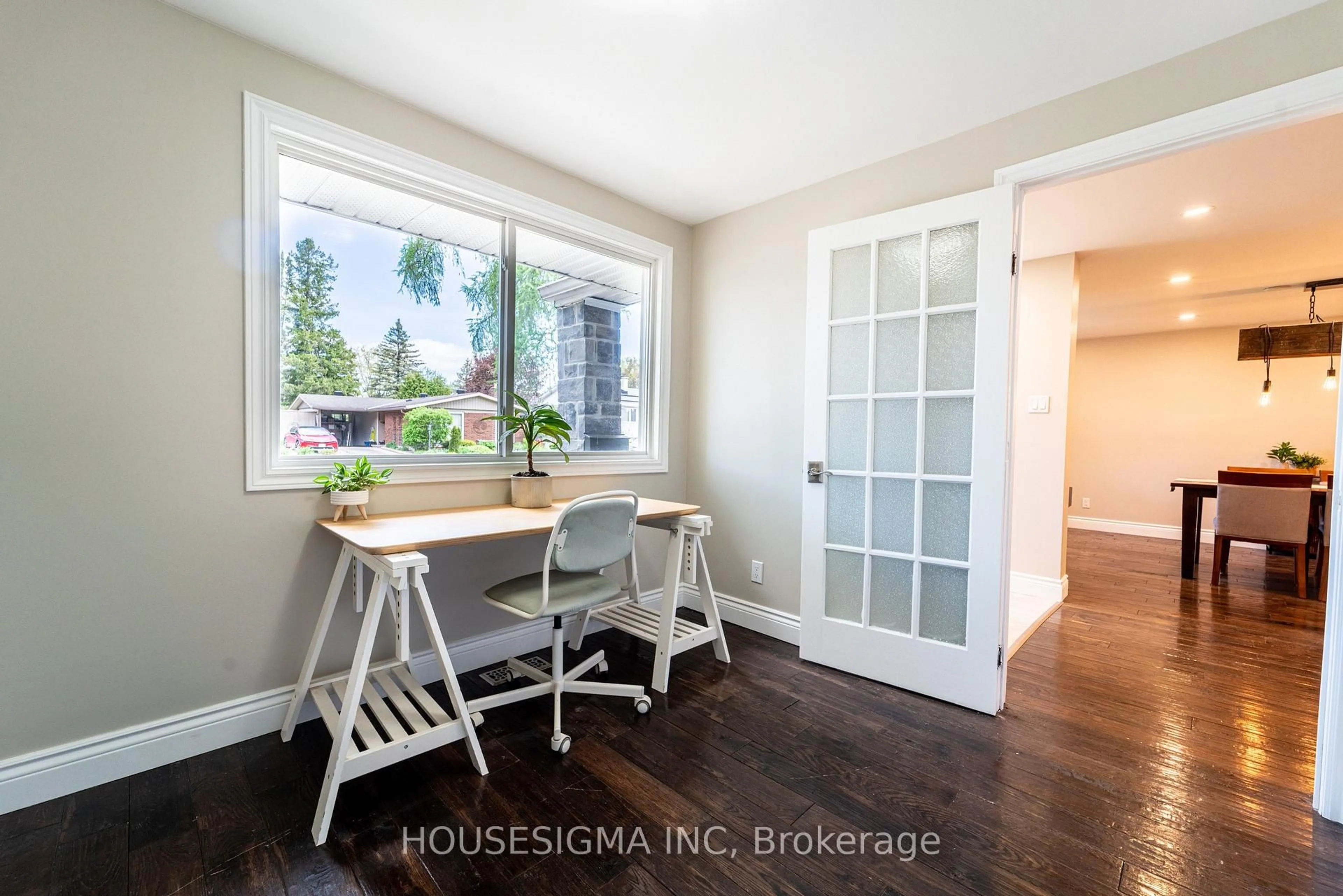 Unknown for 2032 Kings Grove Cres, Ottawa Ontario K1J 6G1
