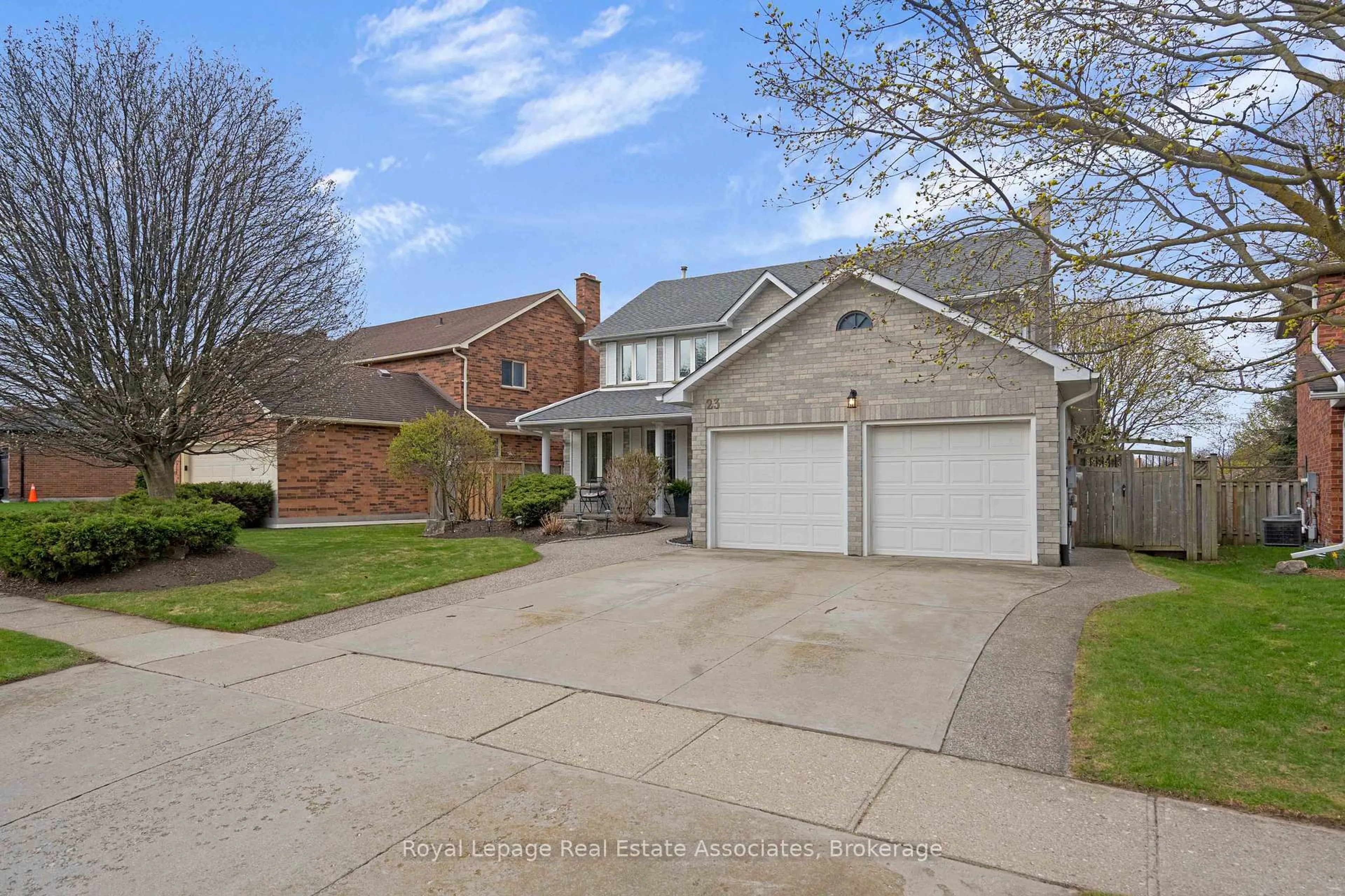 Unknown for 23 Handorf Dr, Cambridge Ontario N3C 3Y2