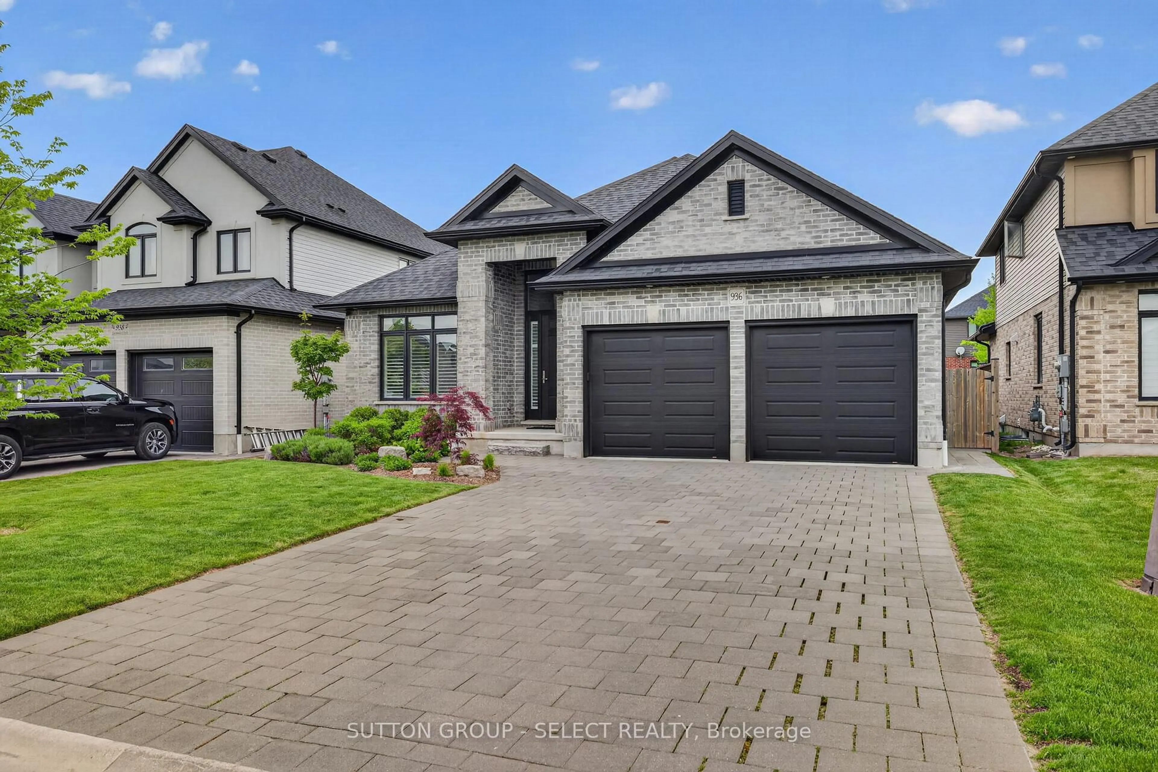 Home with brick exterior material, street for 936 Zaifman Circ, London North Ontario N5X 0M8