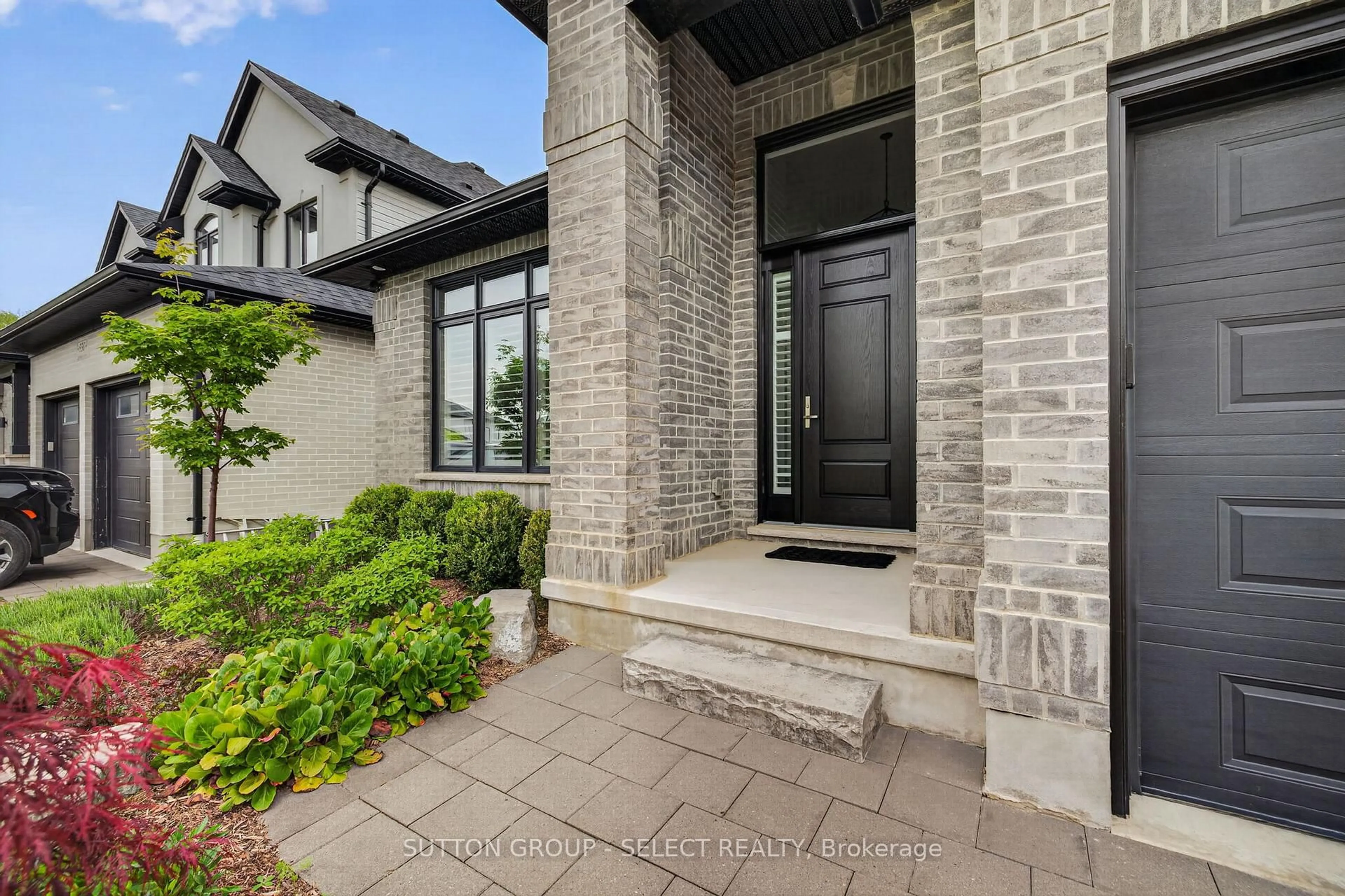 Home with brick exterior material, street for 936 Zaifman Circ, London North Ontario N5X 0M8