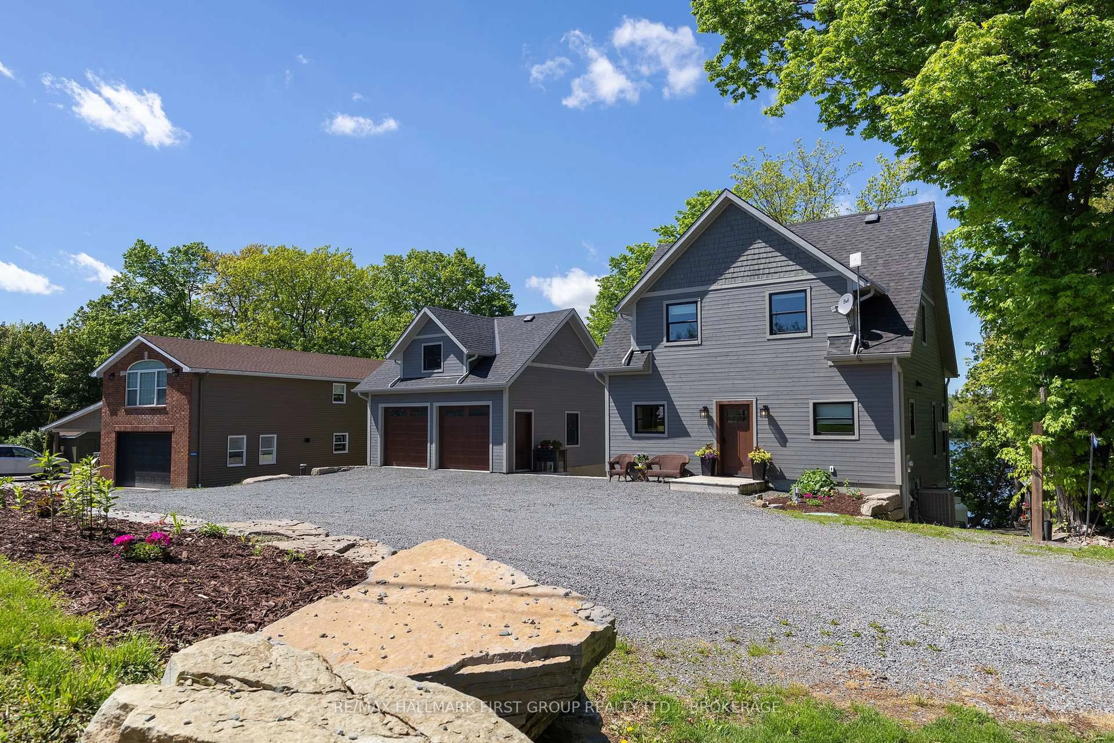 A pic from outside/outdoor area/front of a property/back of a property/a pic from drone, unknown for 4802 Plumb Lane, Battersea Ontario K0H 1H0