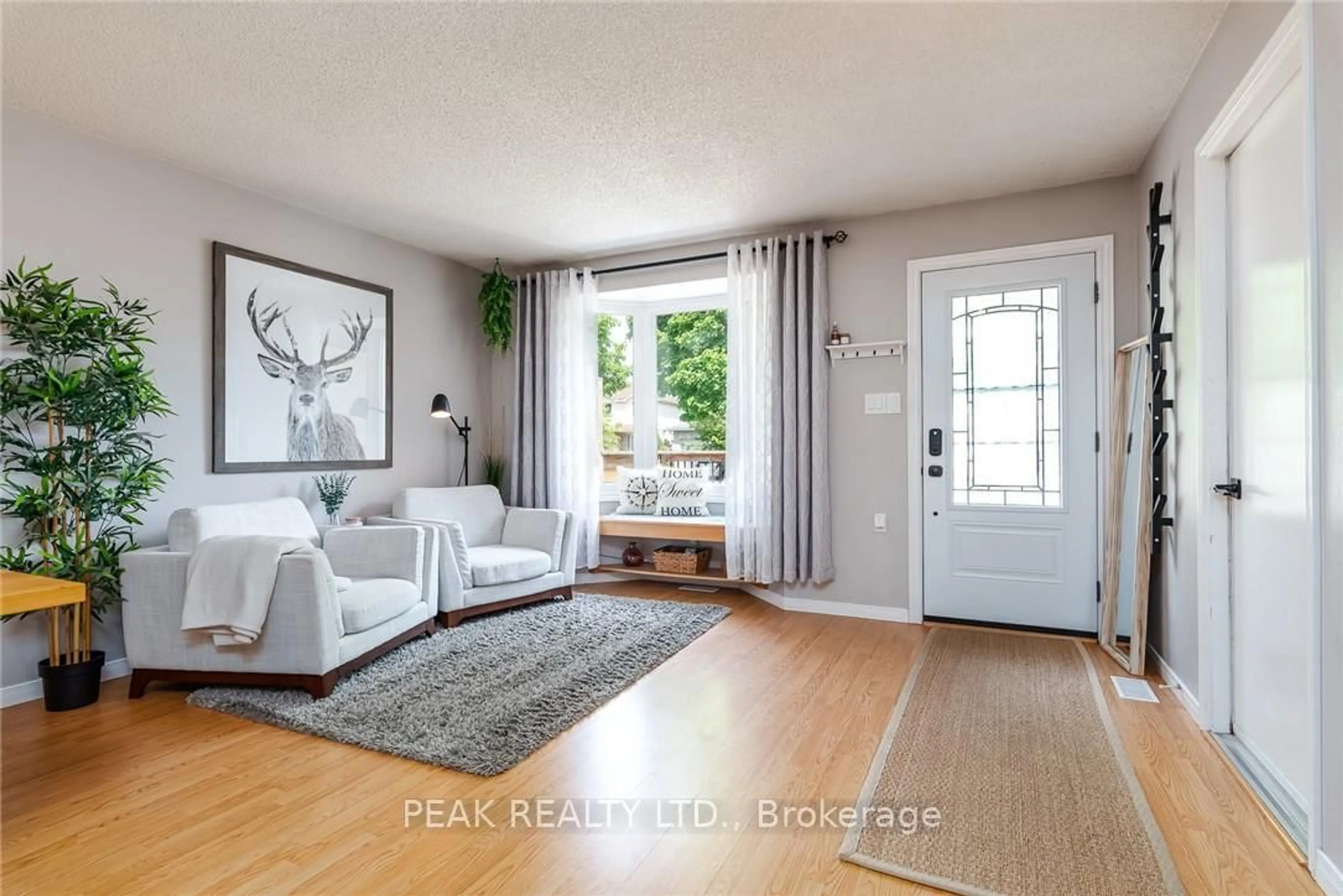 Living room with furniture, unknown for 11 Wendy Cres, Kitchener Ontario N2A 3T4