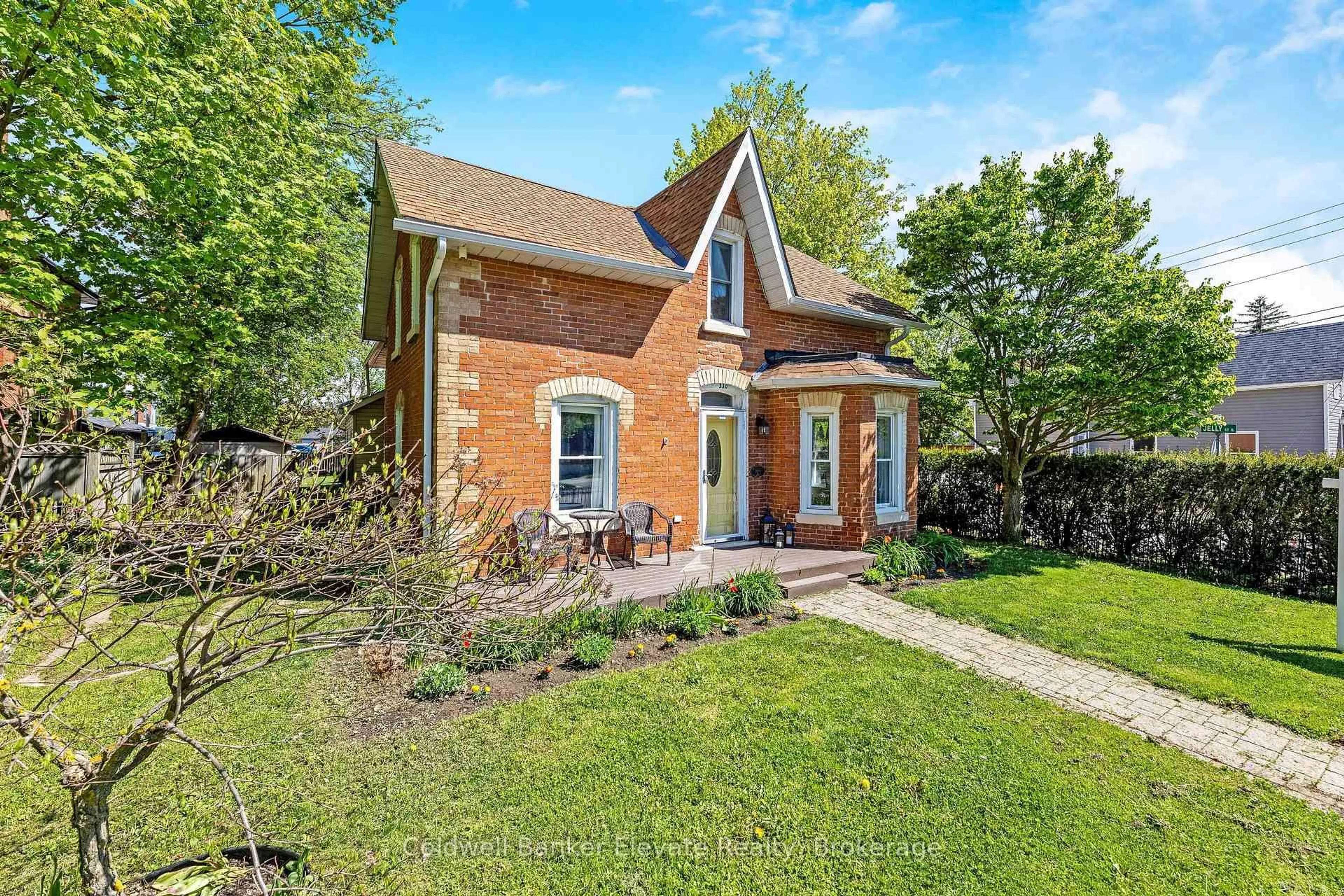 Home with brick exterior material, street for 330 Main St, Shelburne Ontario L0N 1S2