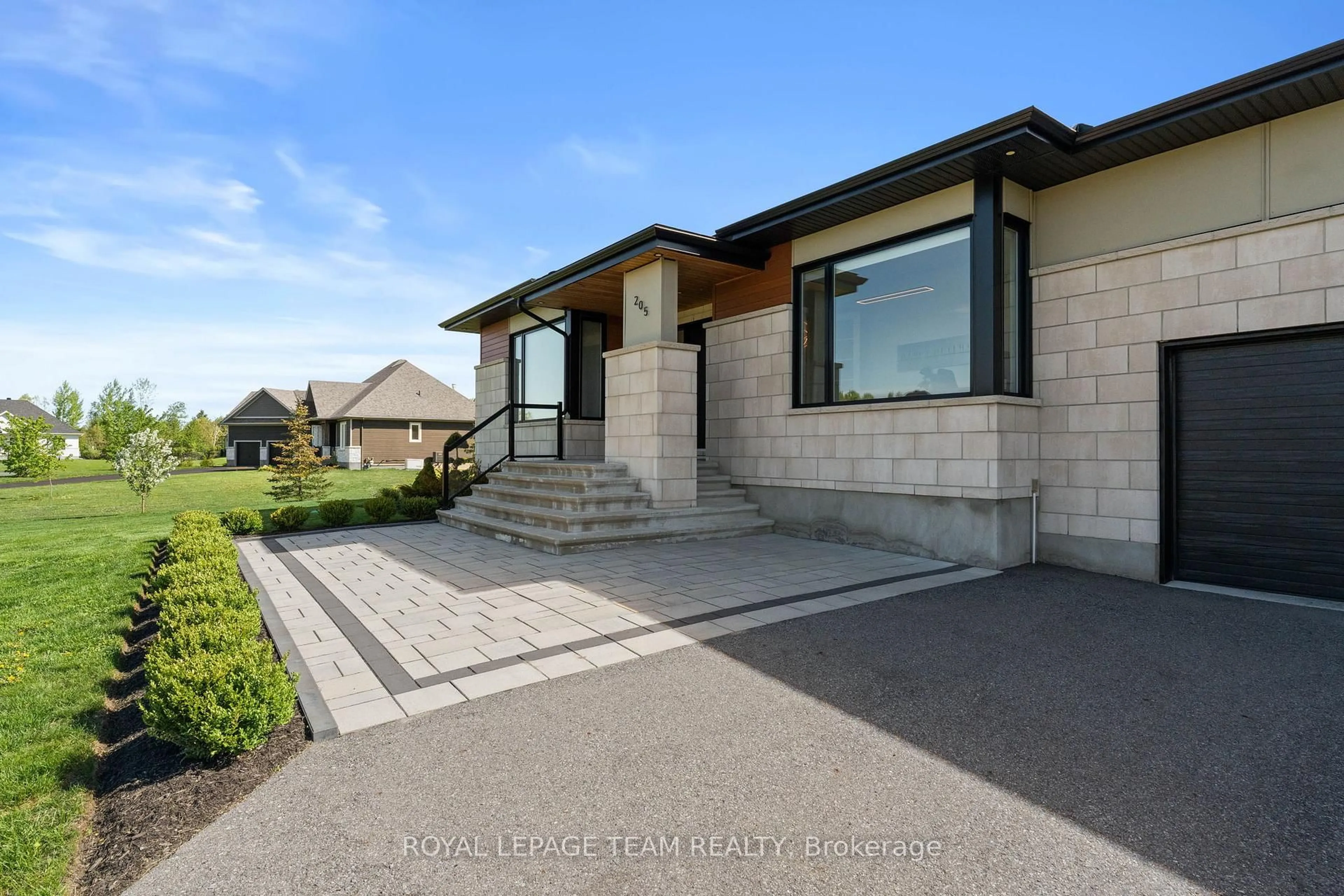 Unknown for 205 Summerview Terr, Ottawa Ontario K4P 0E9