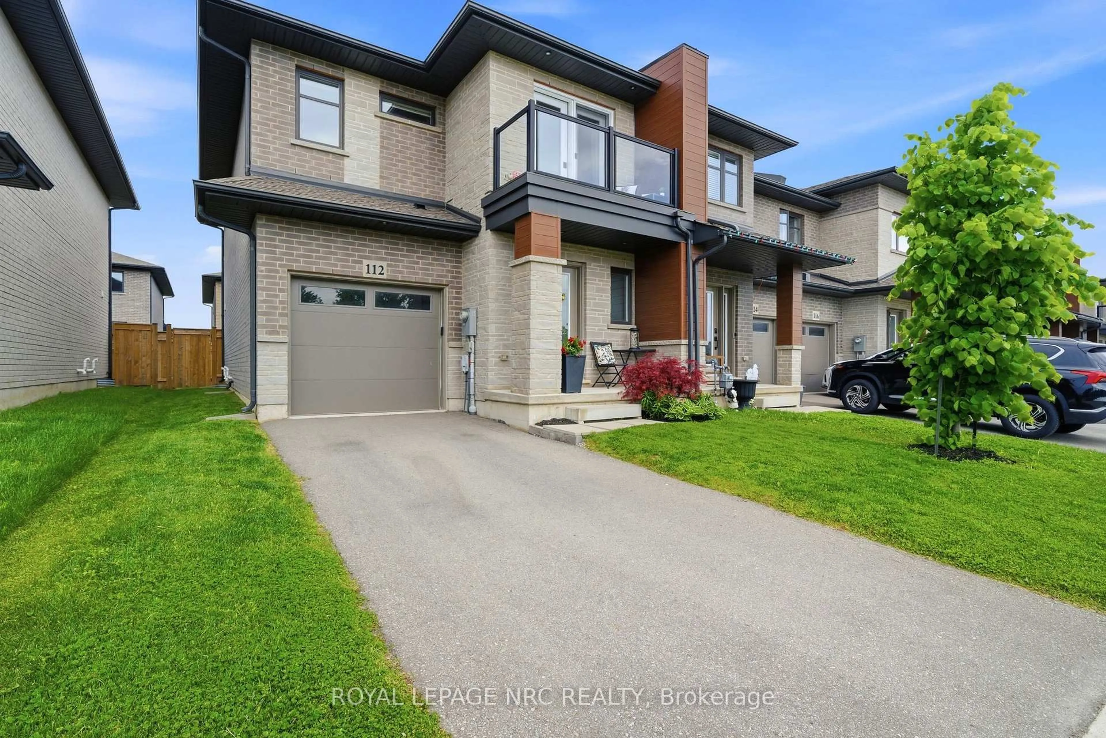 Home with brick exterior material, street for 112 Jayla Lane, West Lincoln Ontario L0R 2A0