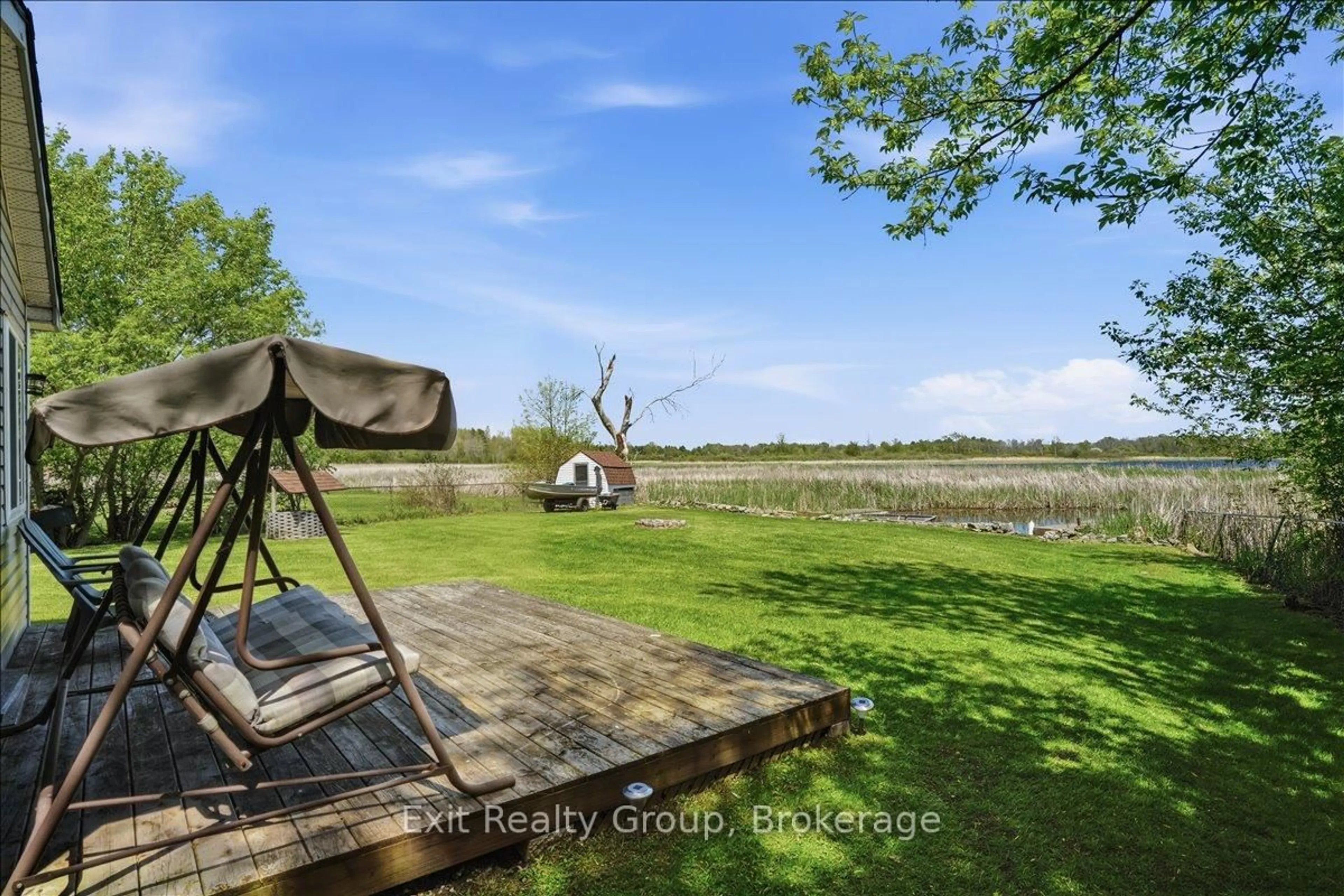 A pic from outside/outdoor area/front of a property/back of a property/a pic from drone, water/lake/river/ocean view for 33 Willow Point Rd, Brighton Ontario K0K 1H0