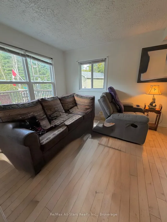 2170 Buckslide Rd, Algonquin Highlands 4