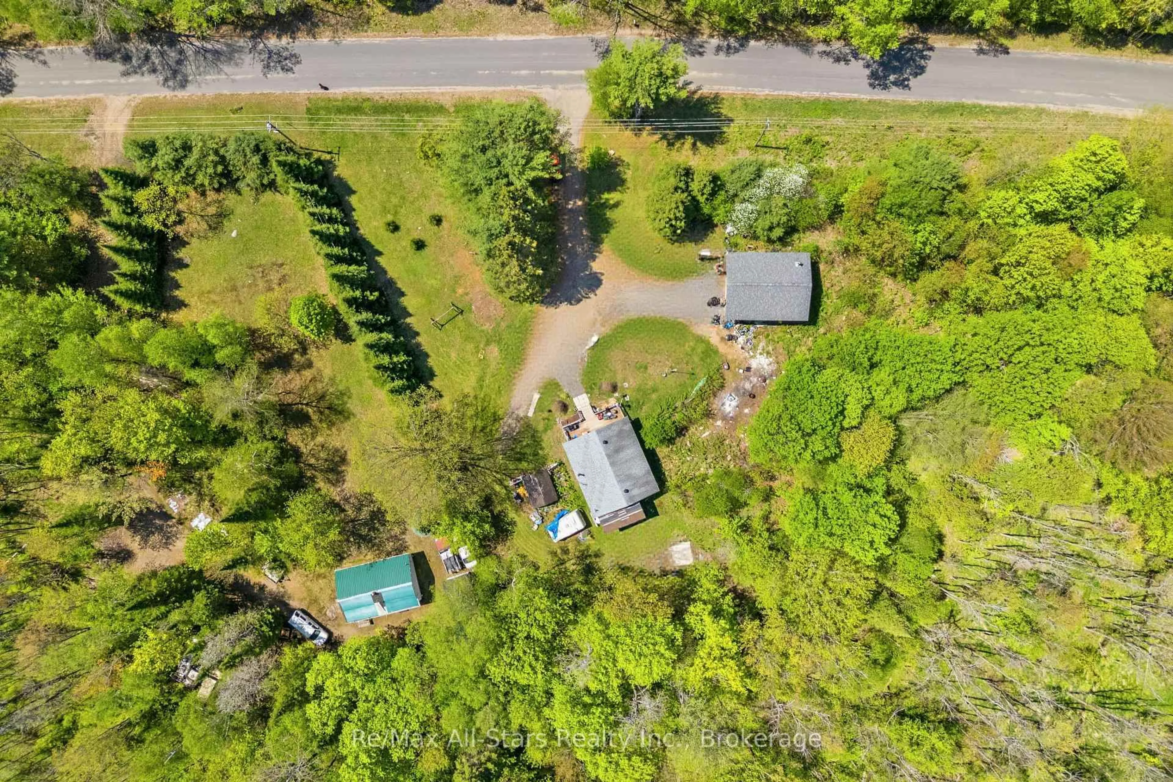 A pic from outside/outdoor area/front of a property/back of a property/a pic from drone, water/lake/river/ocean view for 2170 Buckslide Rd, Algonquin Highlands Ontario K0M 2J0