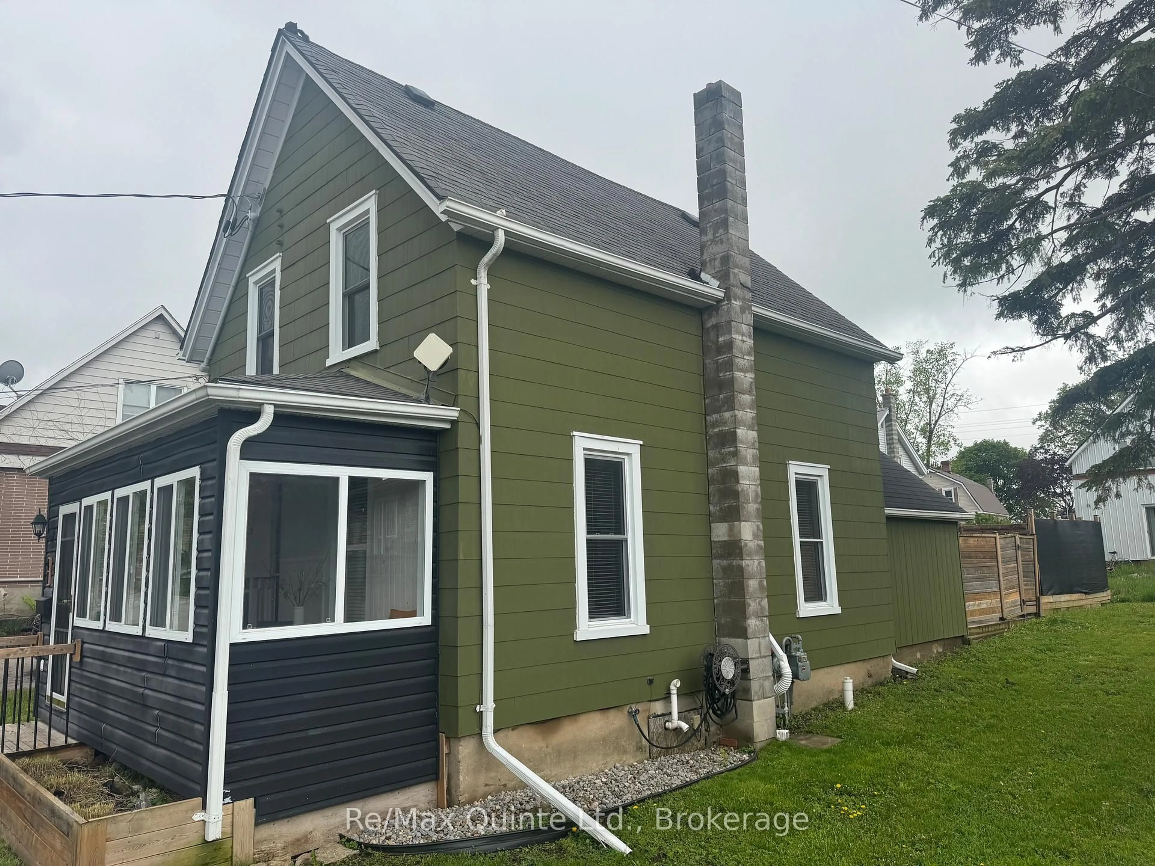 Unknown for 41 Hill St, Prince Edward County Ontario K0K 2T0