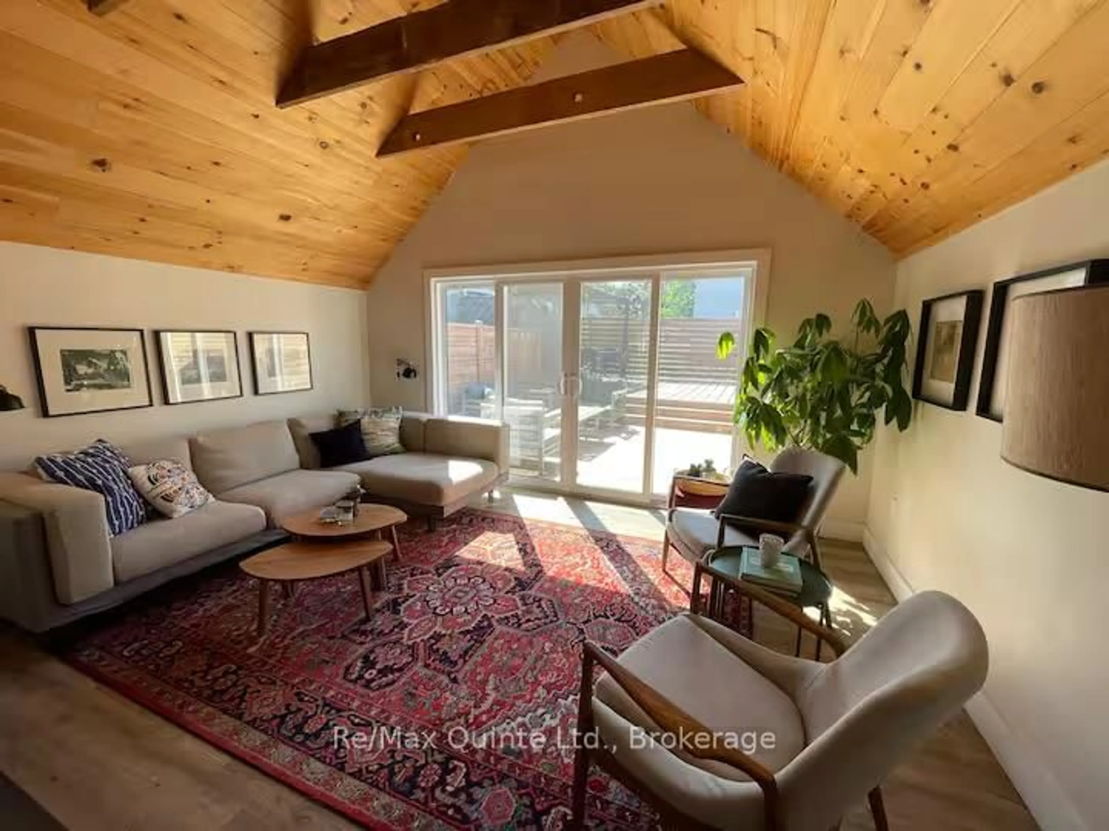 Living room with furniture, unknown for 41 Hill St, Prince Edward County Ontario K0K 2T0