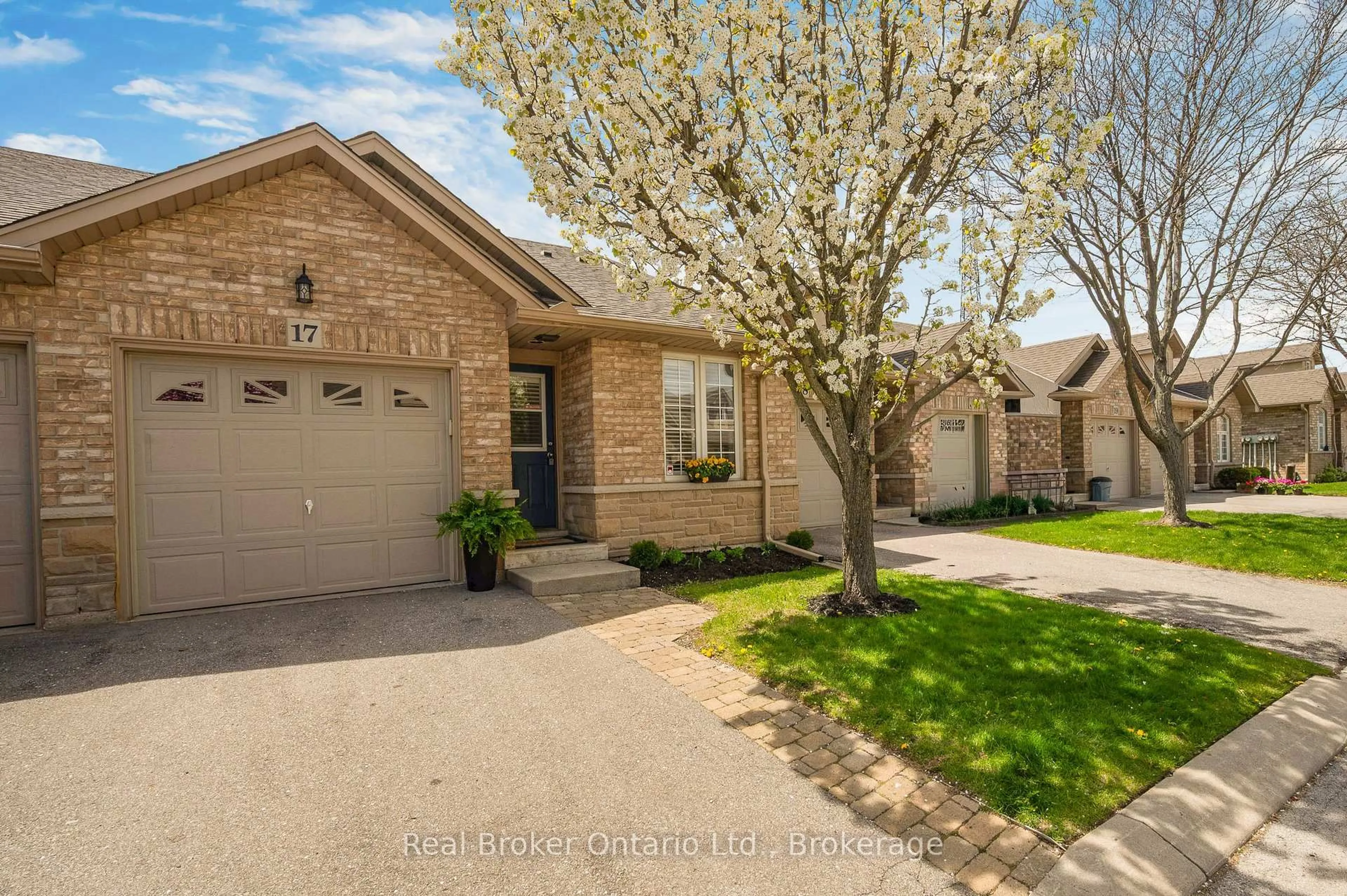 Home with brick exterior material, street for 751 Rymal Rd #17, Hamilton Ontario L9B 2Y3