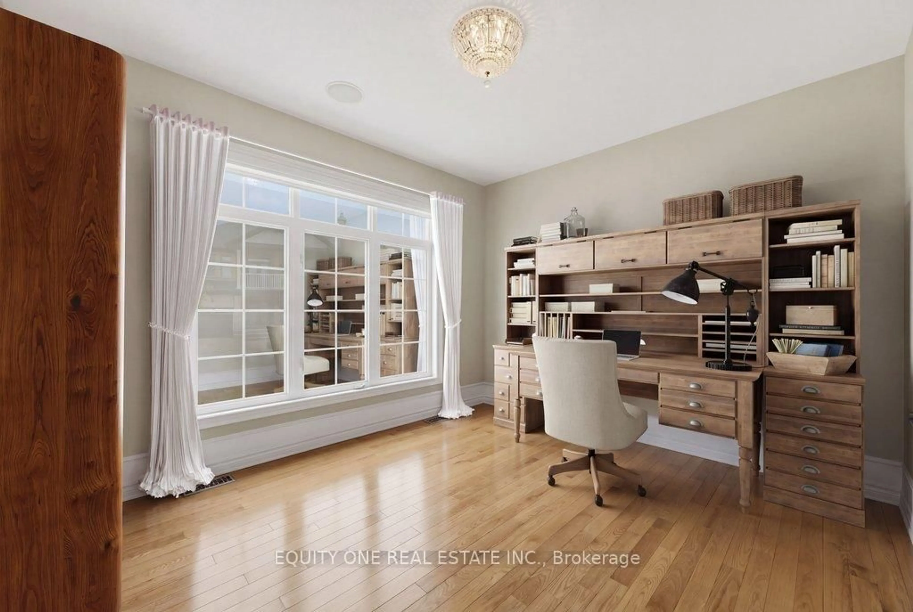 A pic of a room for 201 Trailgate St, Ottawa Ontario K1V 0Z9