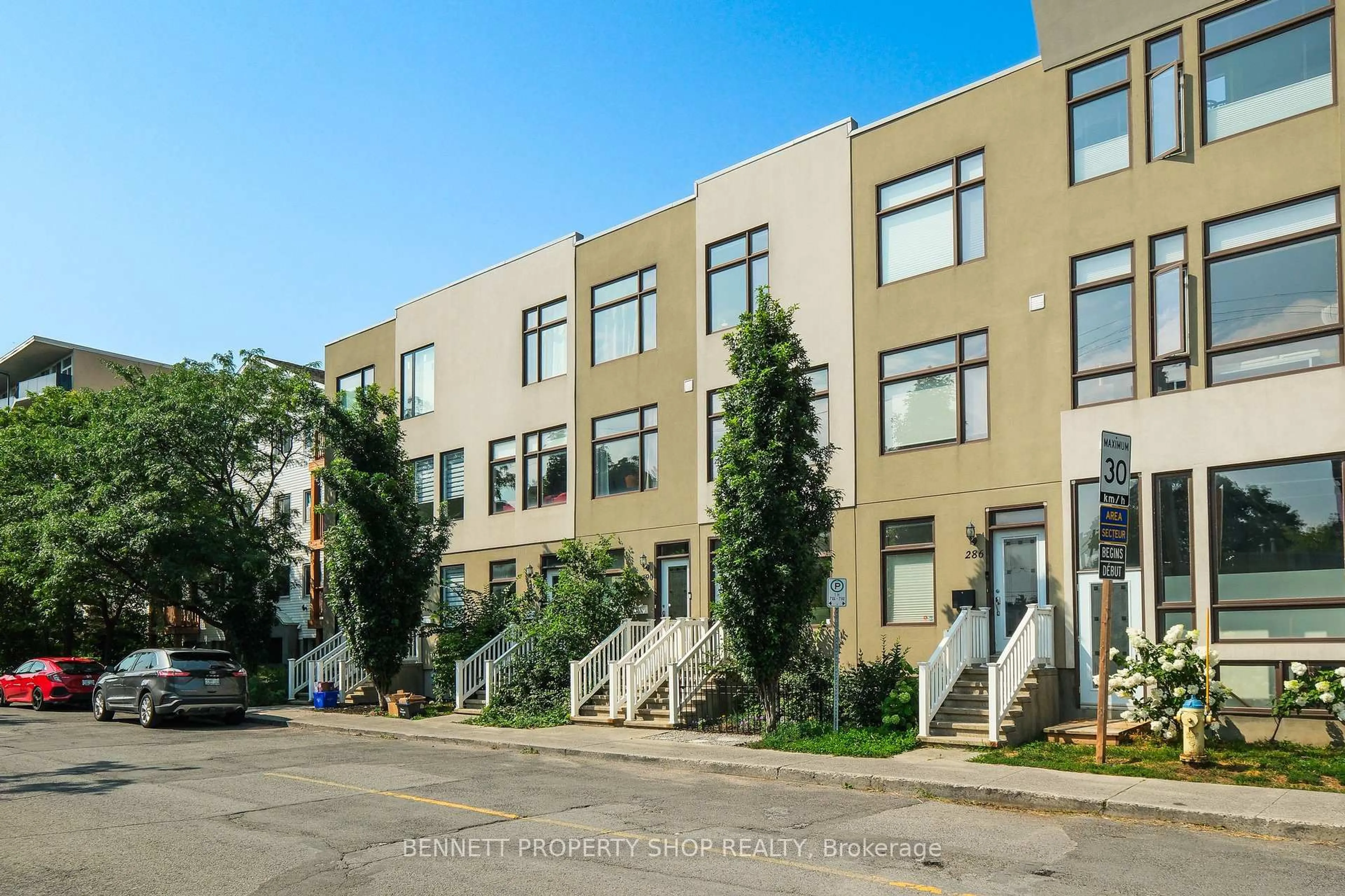 Unknown for 288 Cambridge St, Ottawa Ontario K1R 0B4