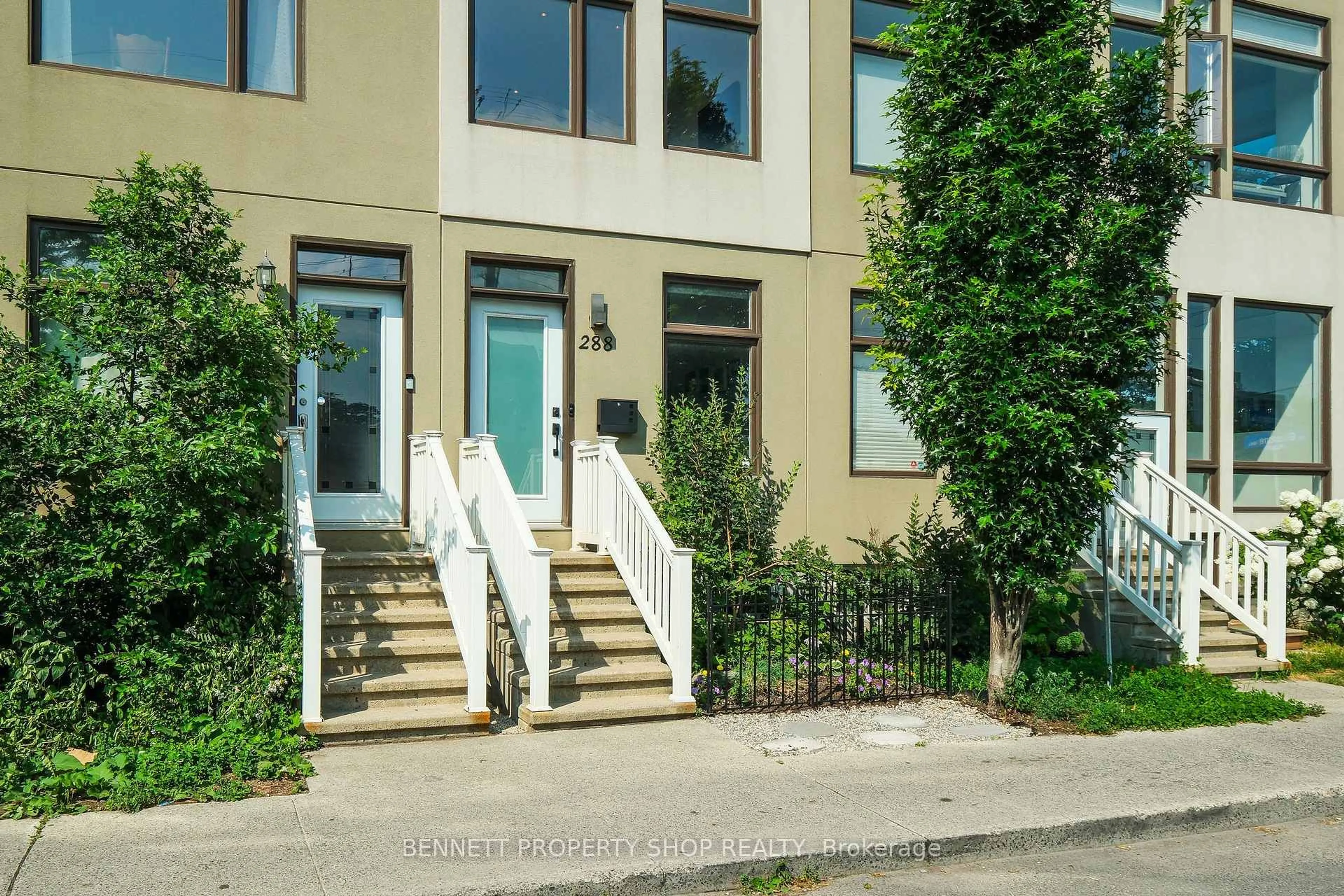 Unknown for 288 Cambridge St, Ottawa Ontario K1R 0B4