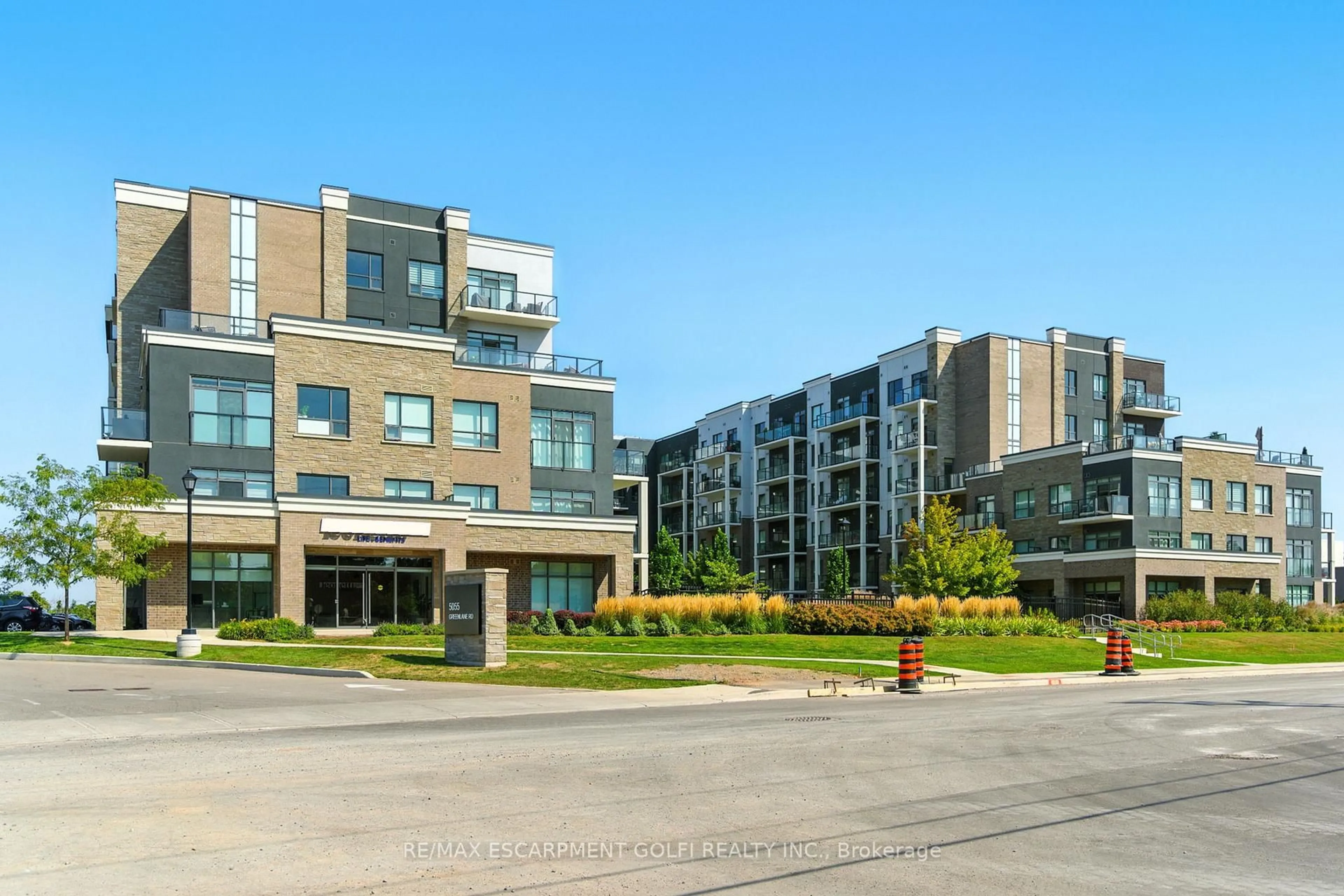 Unknown for 5055 Greenlane Rd #330, Lincoln Ontario L3J 2J3