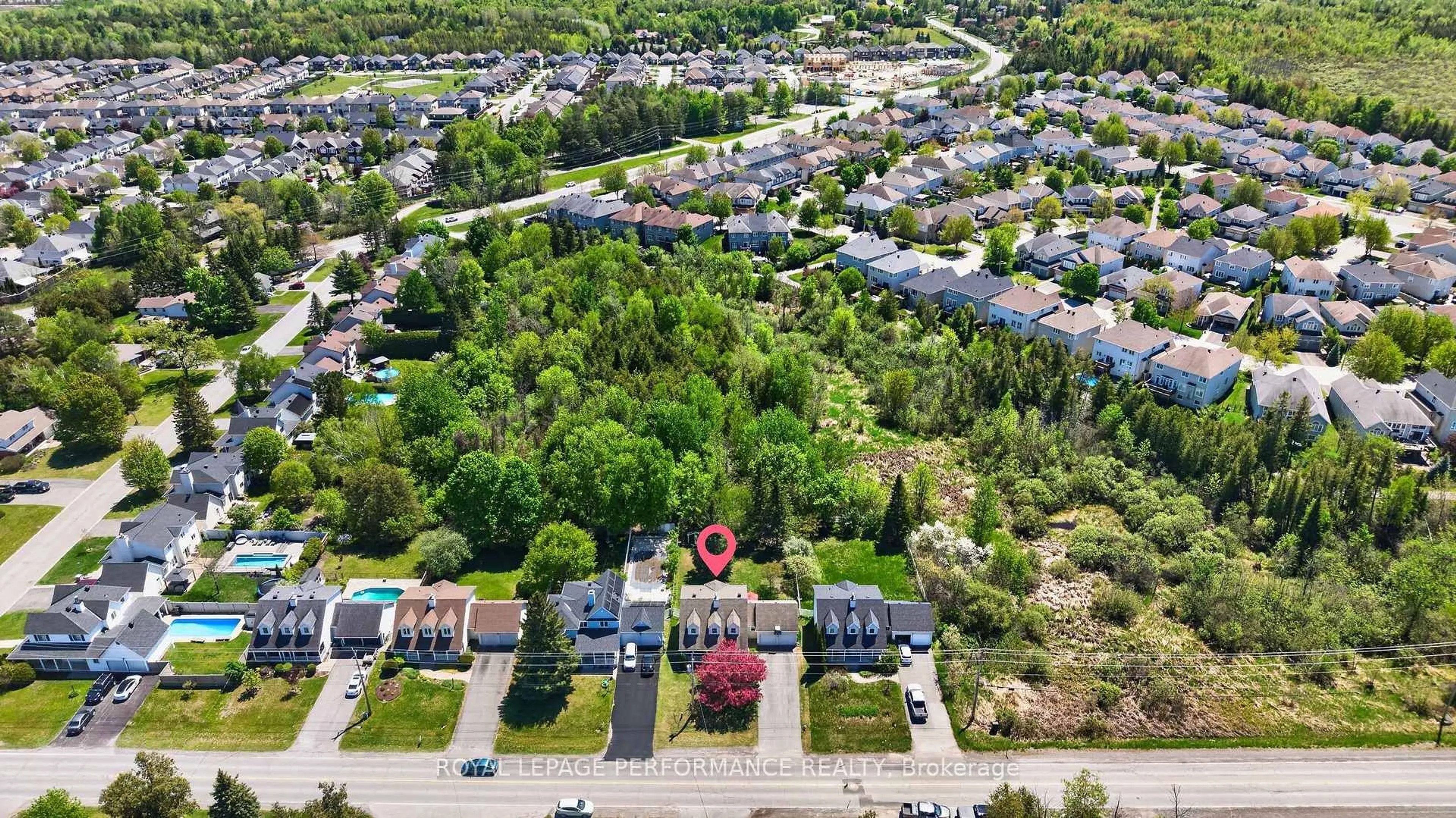 A pic from outside/outdoor area/front of a property/back of a property/a pic from drone, street for 6304 Fernbank Rd, Stittsville Ontario K2S 1X5
