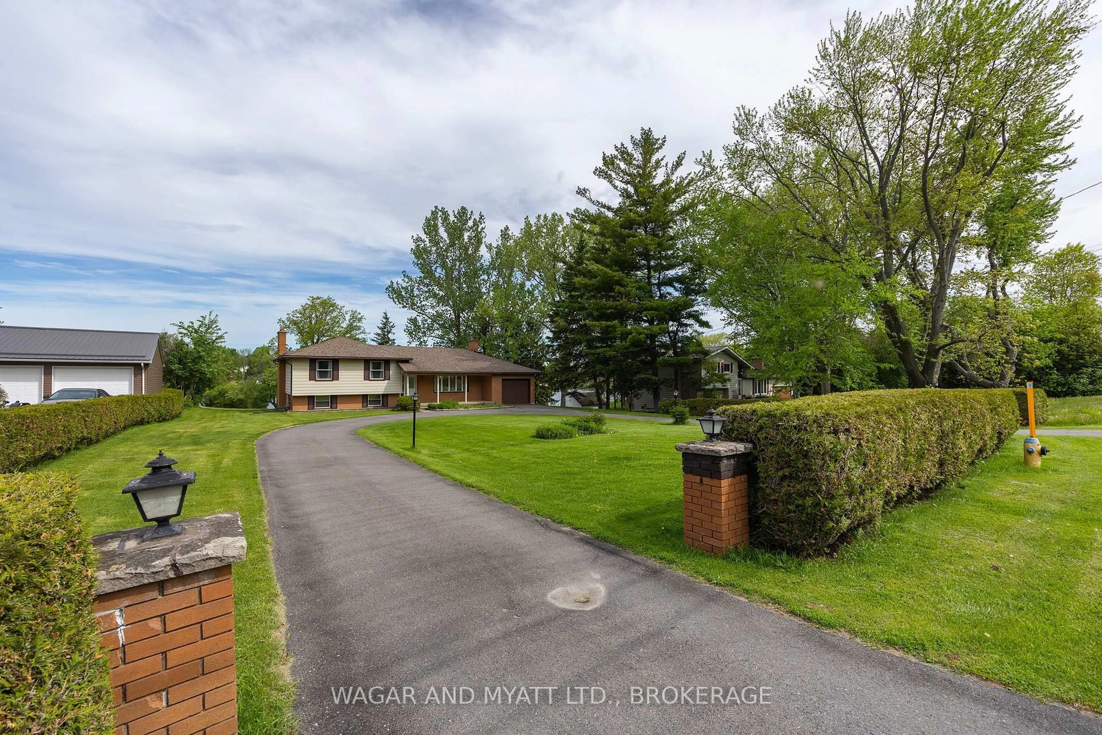 A pic from outside/outdoor area/front of a property/back of a property/a pic from drone, water/lake/river/ocean view for 87 RIVER Rd, Greater Napanee Ontario K7R 3H3