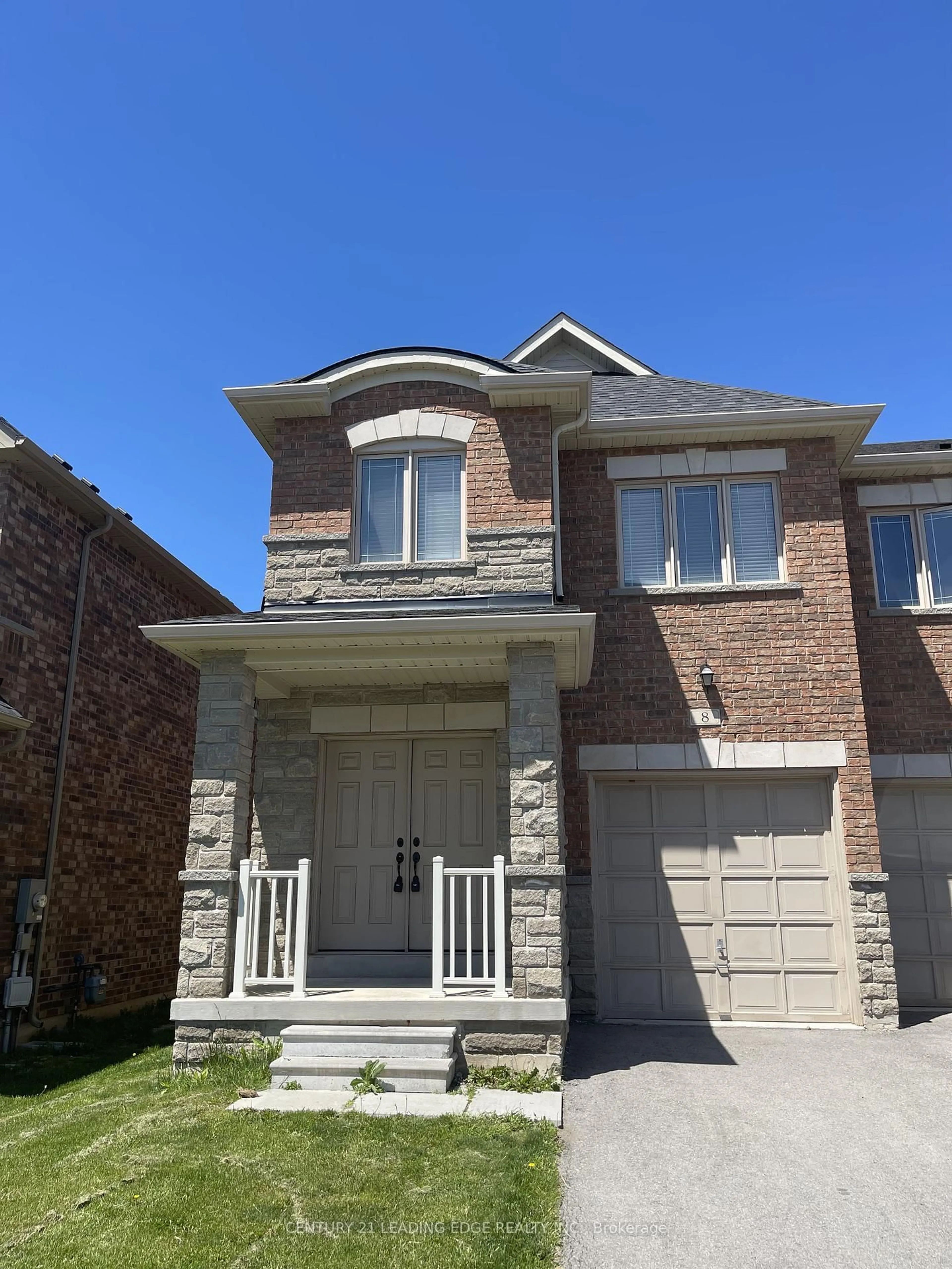 Home with brick exterior material, street for 8 Bruton St, Thorold Ontario L2V 0J6
