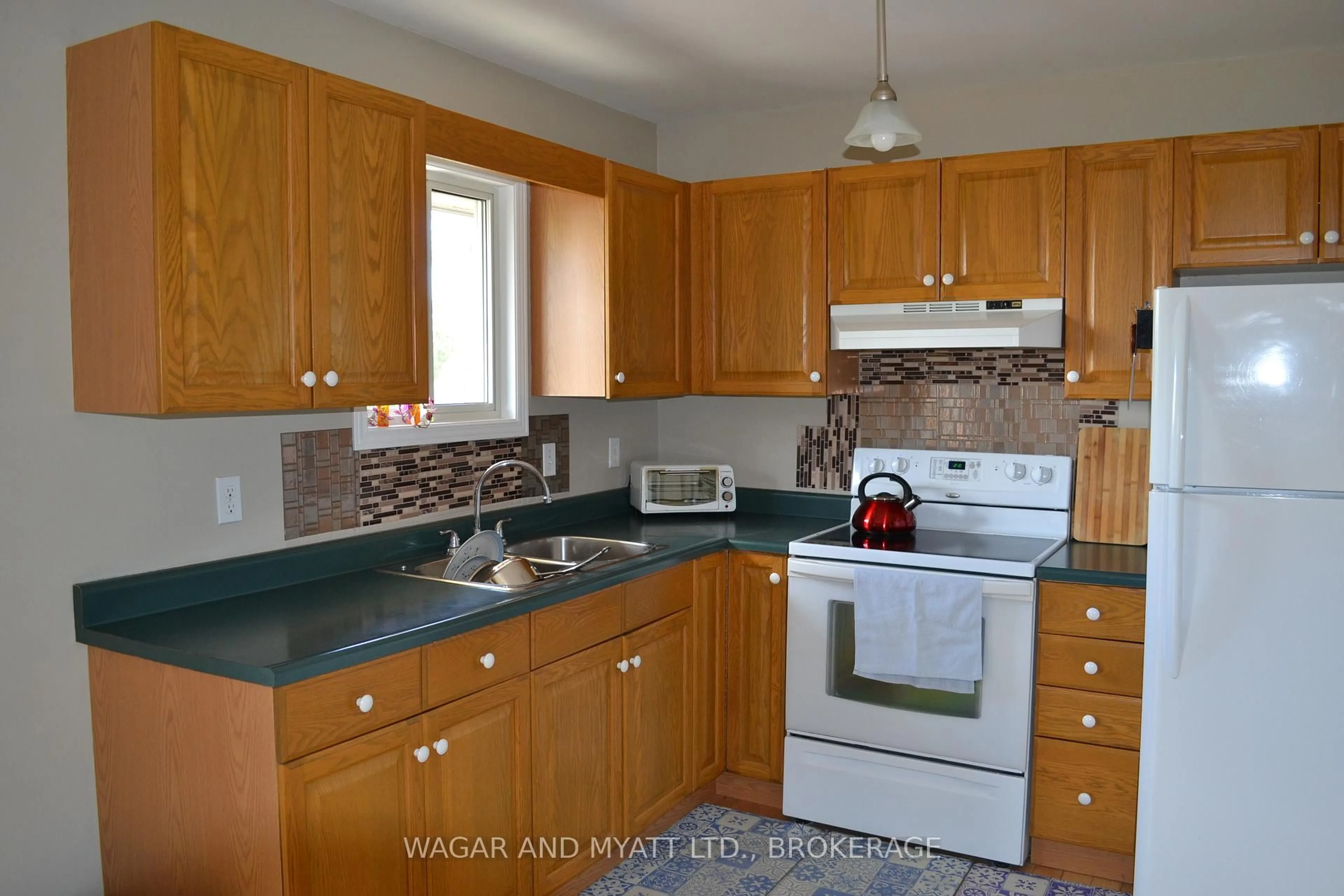Standard kitchen, unknown for 31 Meadow Lane, Greater Napanee Ontario K7R 3R8