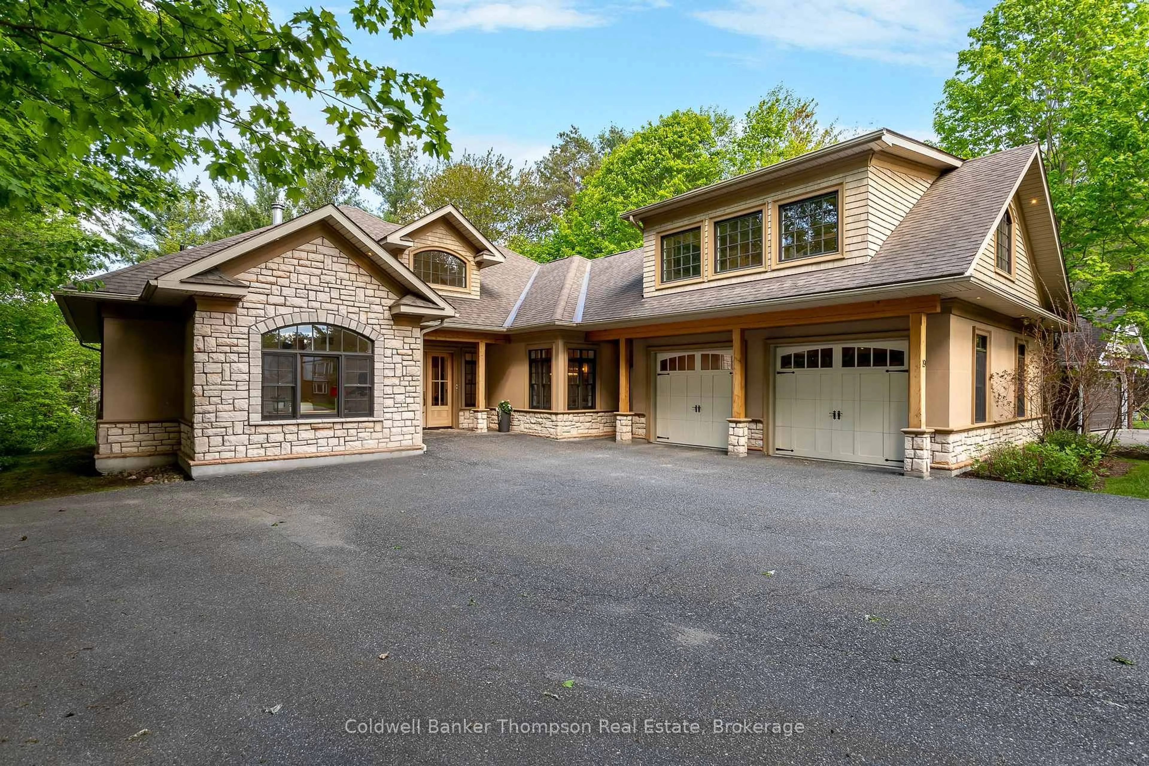 Unknown for 19 Silver Oaks Cres, Huntsville Ontario P1H 1M1