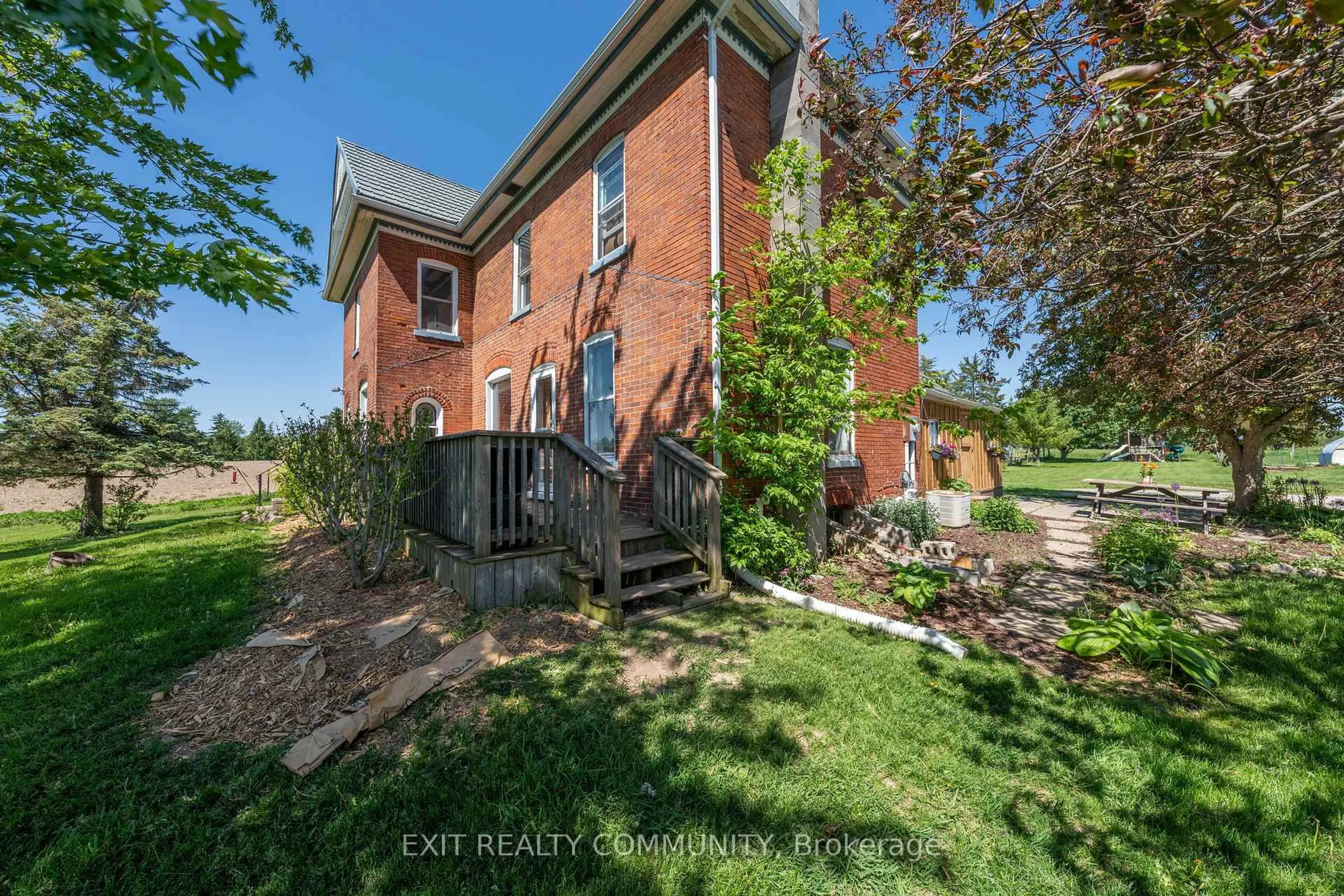 A pic from outside/outdoor area/front of a property/back of a property/a pic from drone, street for 7053 Aughrim Line, Dawn-Euphemia Ontario N0P 1C0