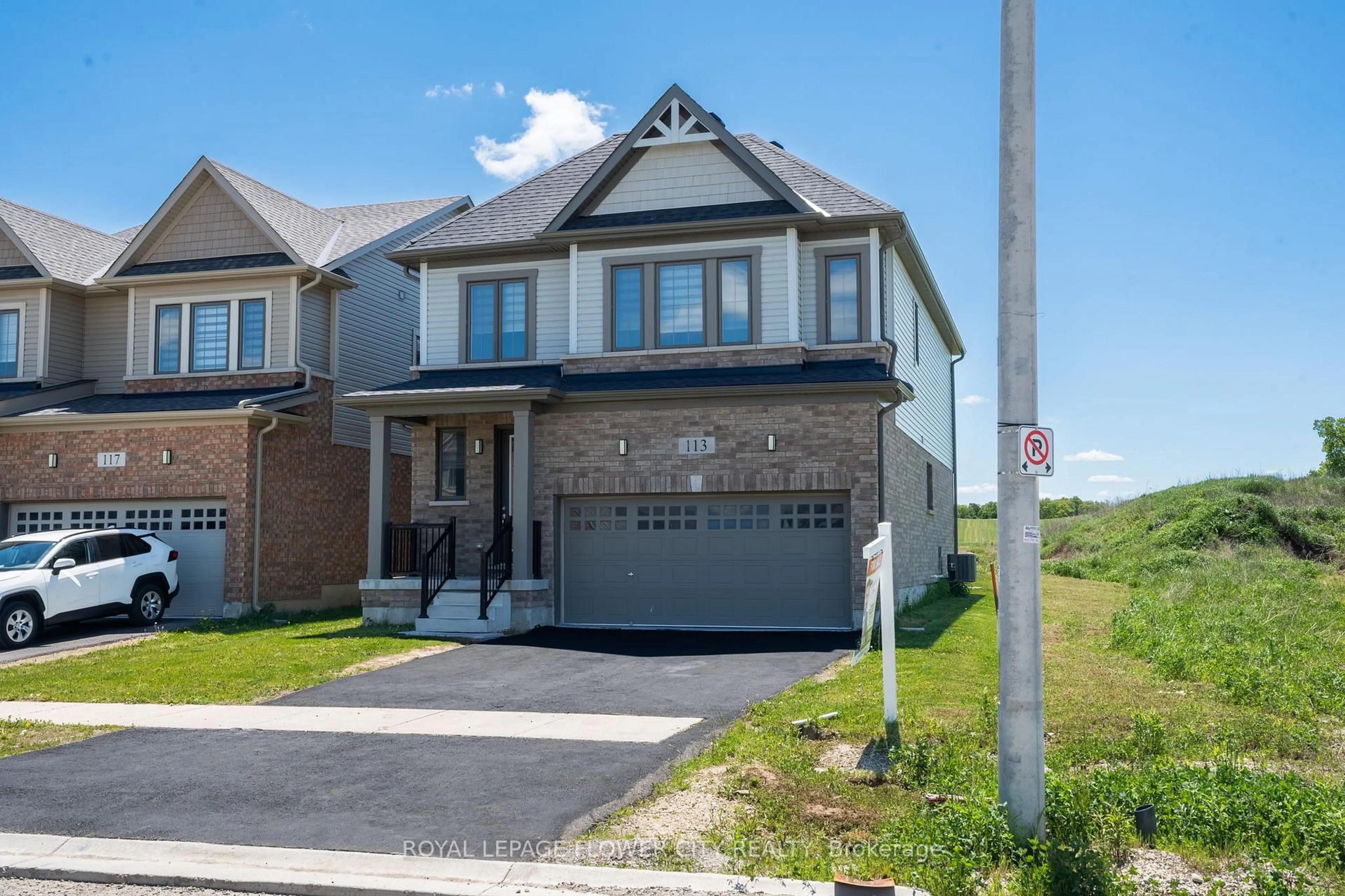 Home with brick exterior material, street for 113 Leslie Davis St, North Dumfries Ontario N0B 1E0