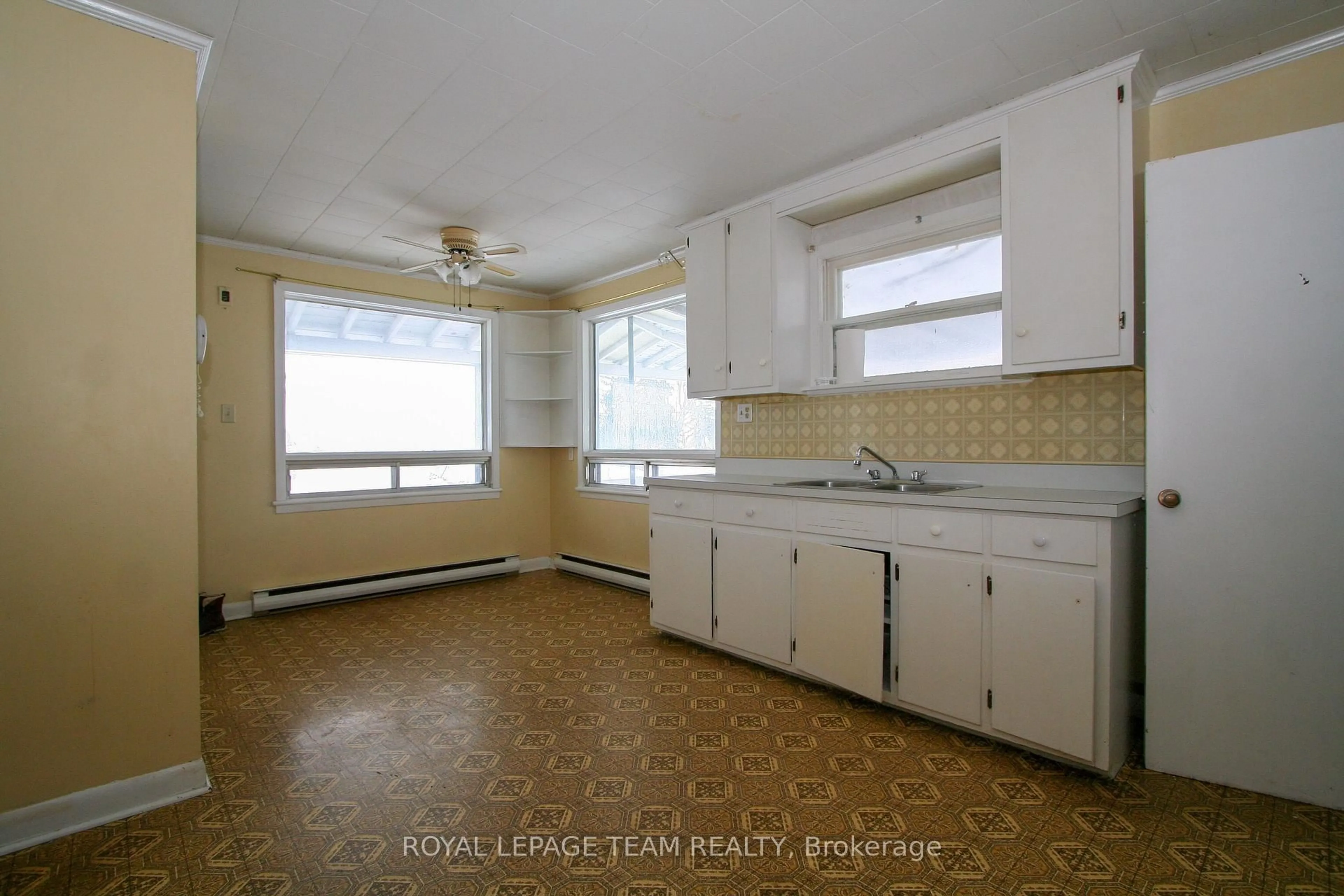 Standard kitchen, unknown for 9 COCKBURN St, North Stormont Ontario K0C 1G0