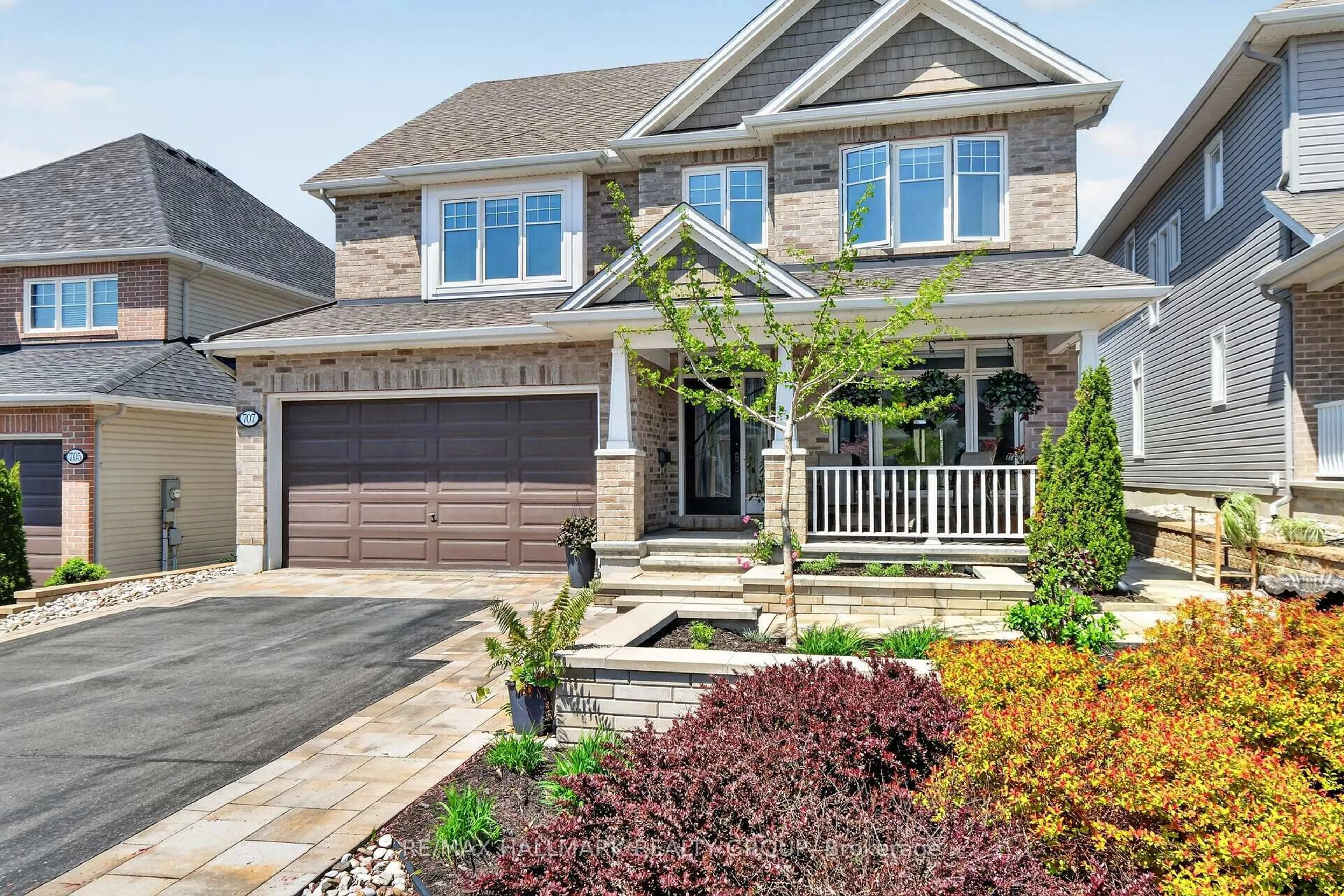 Home with brick exterior material, street for 707 Mashkig Ave, Ottawa Ontario K4A 0V7