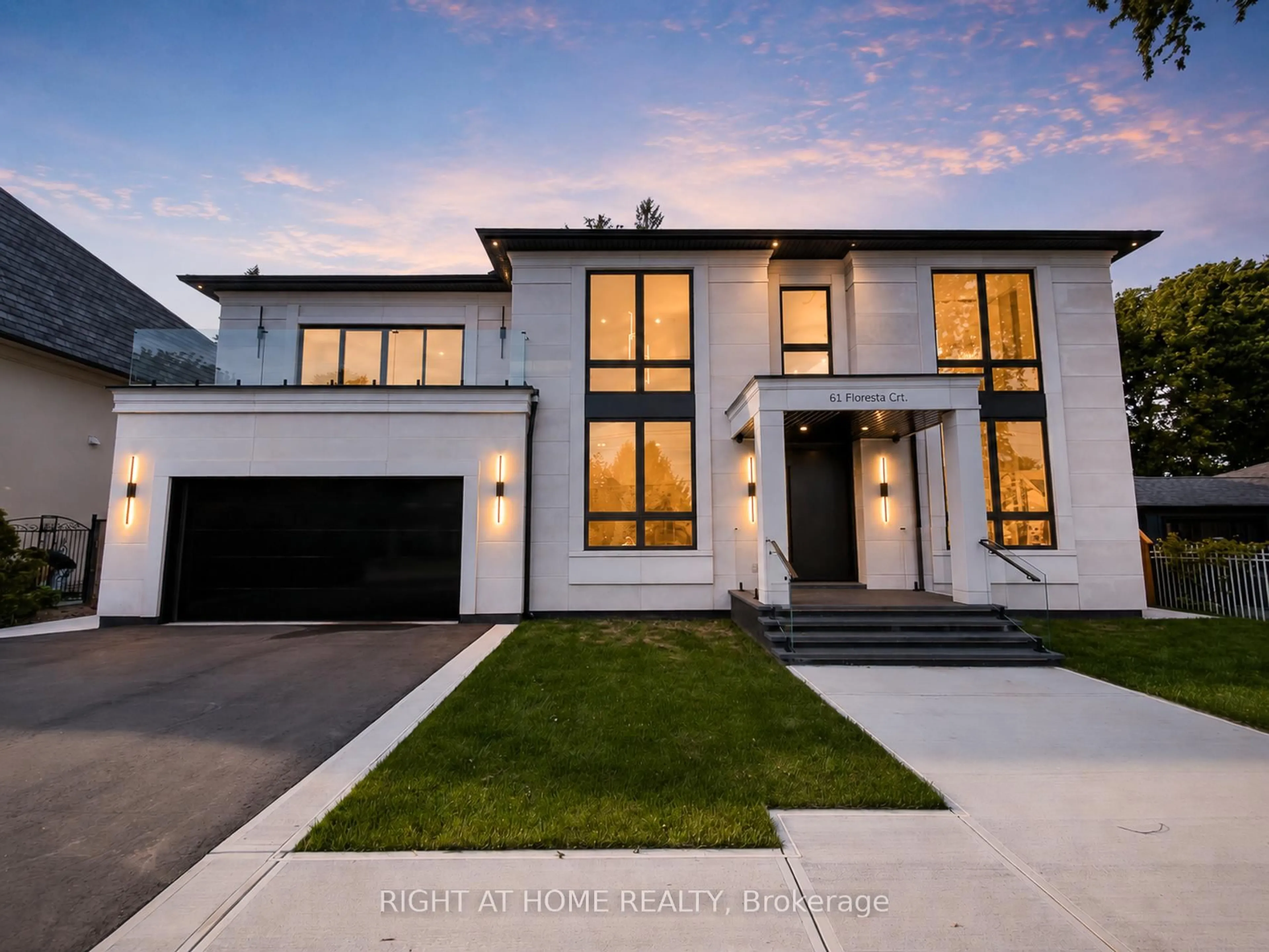 Home with brick exterior material, street for 61 Floresta Crt, Hamilton Ontario L9G 1R6