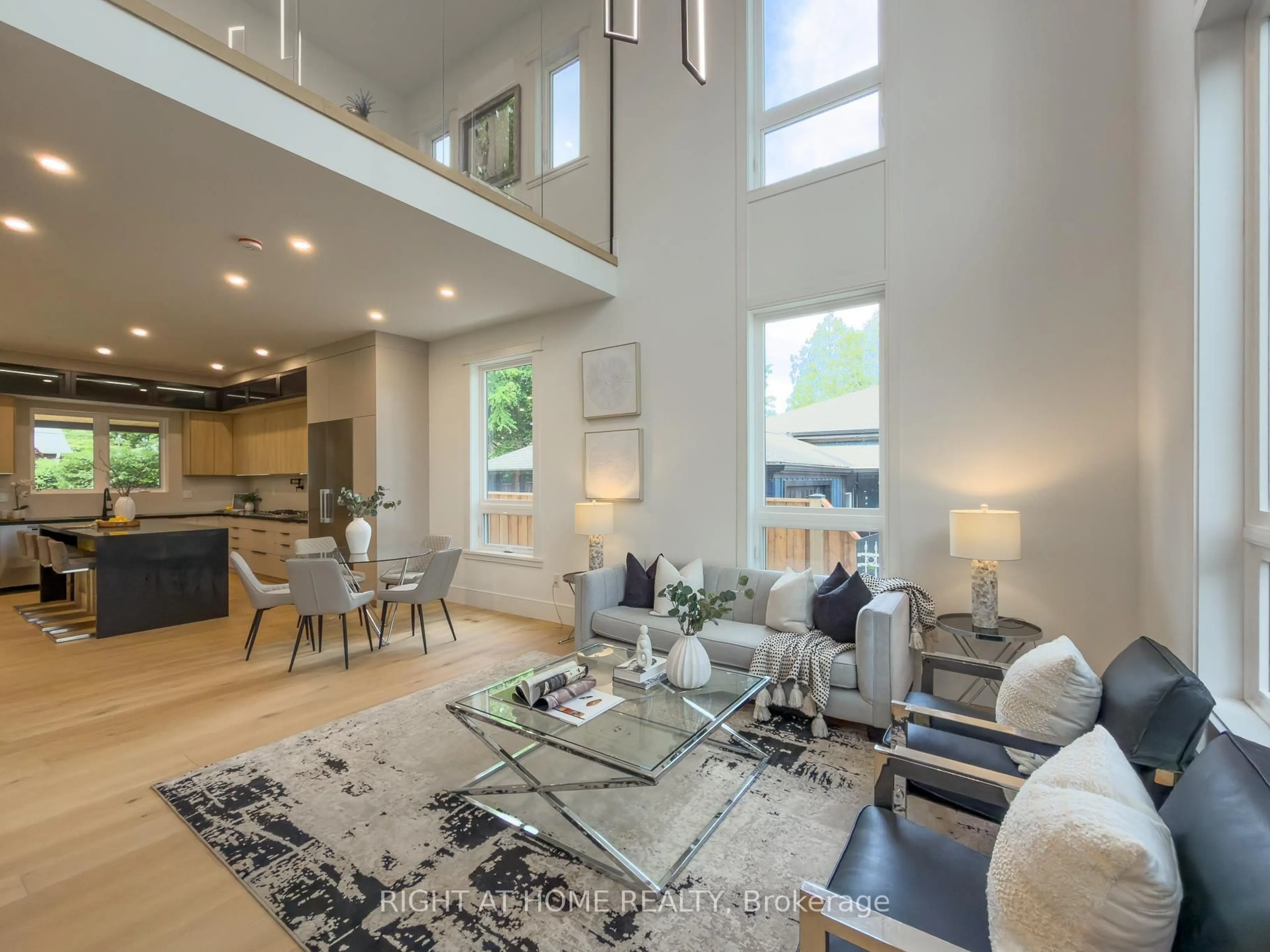 Living room with furniture, unknown for 61 Floresta Crt, Hamilton Ontario L9G 1R6
