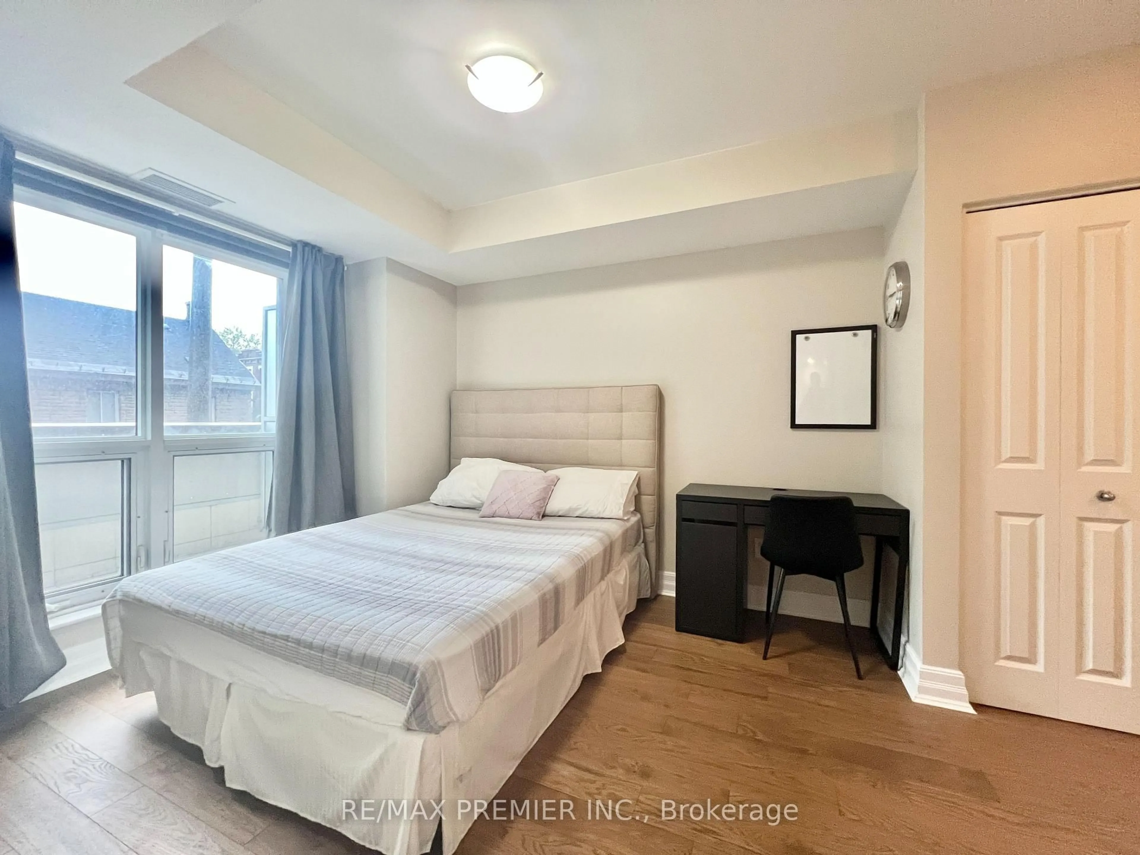 A pic of a room for 195 Besserer St #202, Ottawa Ontario K1N 0B6