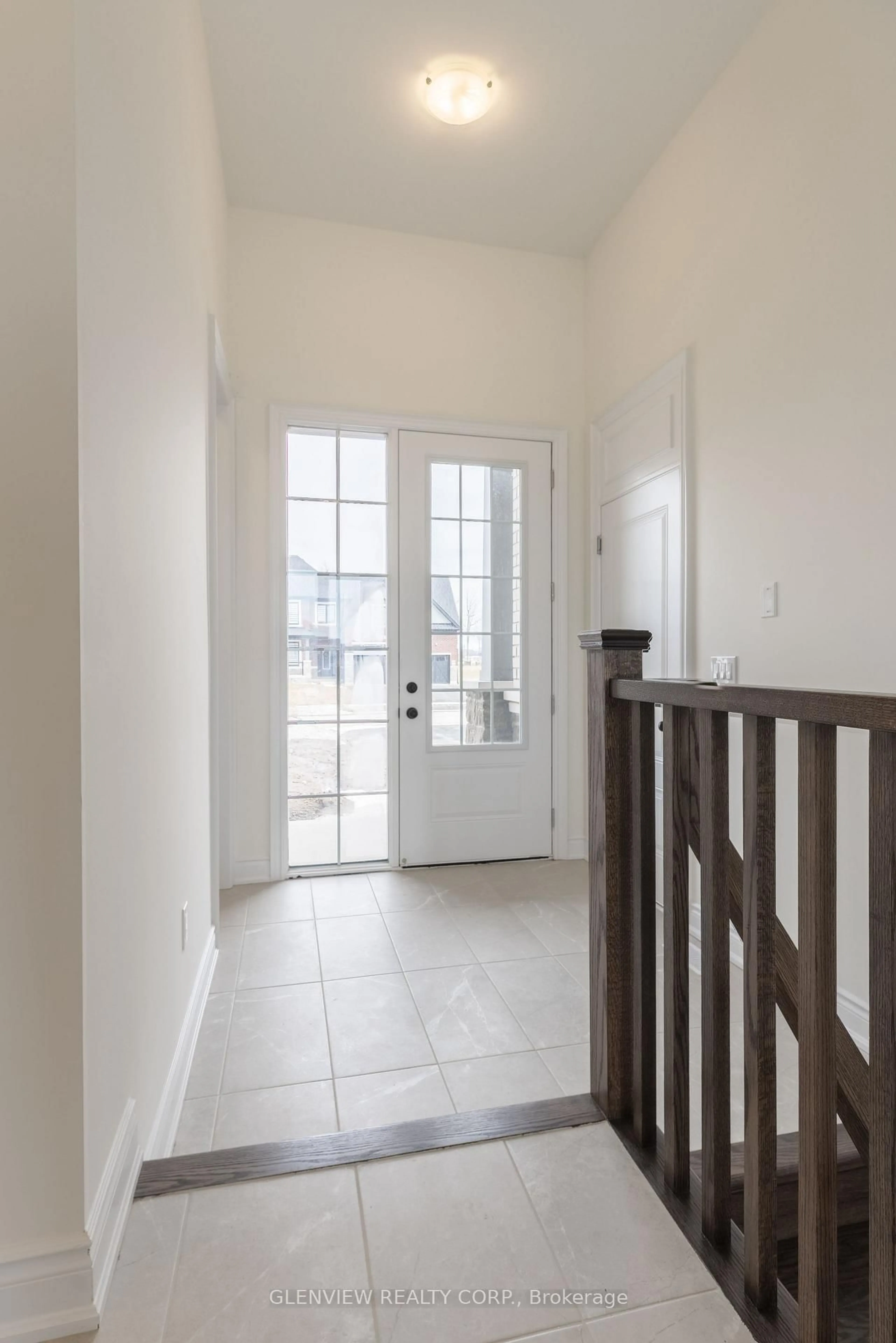 Indoor entryway for 30 Ewing Way, Amaranth Ontario L9W 7V6