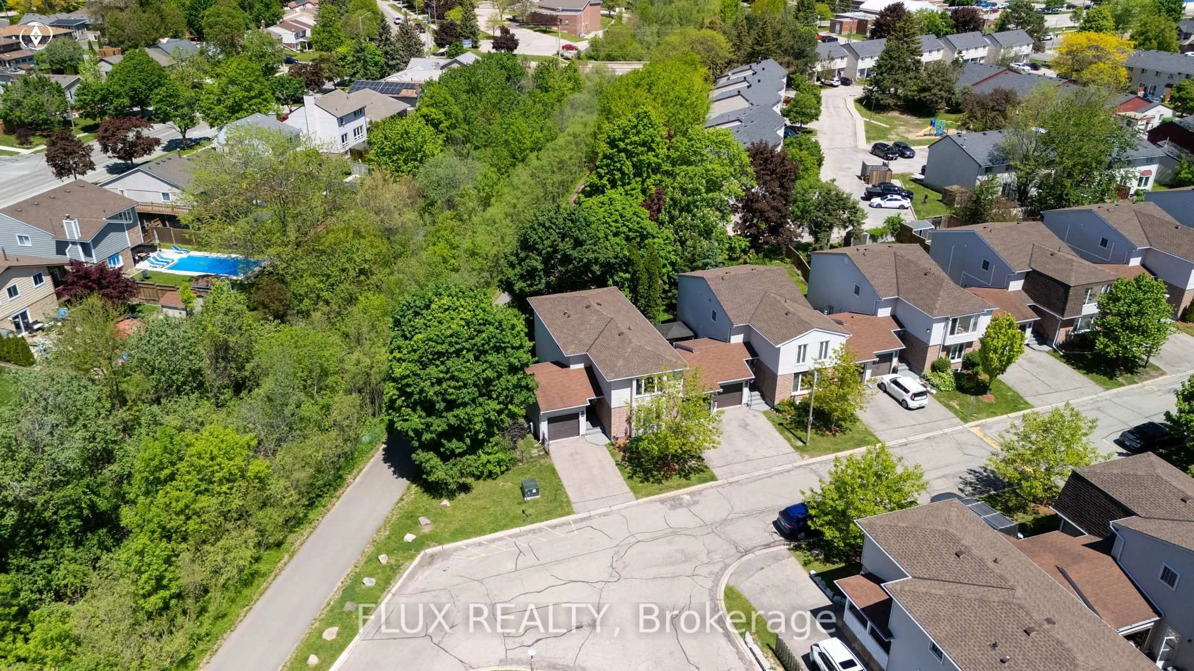 A pic from outside/outdoor area/front of a property/back of a property/a pic from drone, street for 175 Elm Ridge Dr #48, Kitchener Ontario N2N 1L7