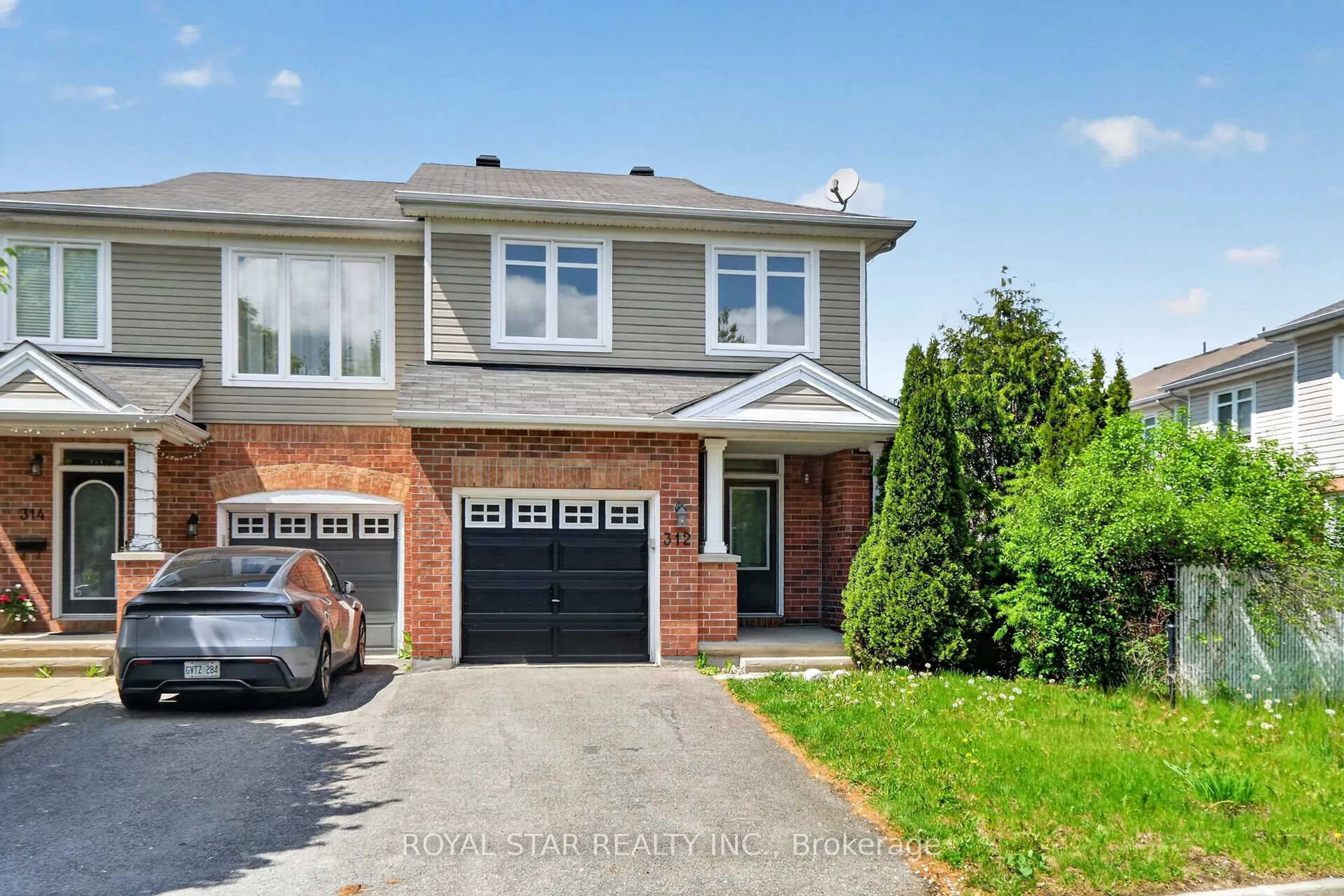 Unknown for 312 Parkin Circ, Ottawa Ontario K1T 4G6
