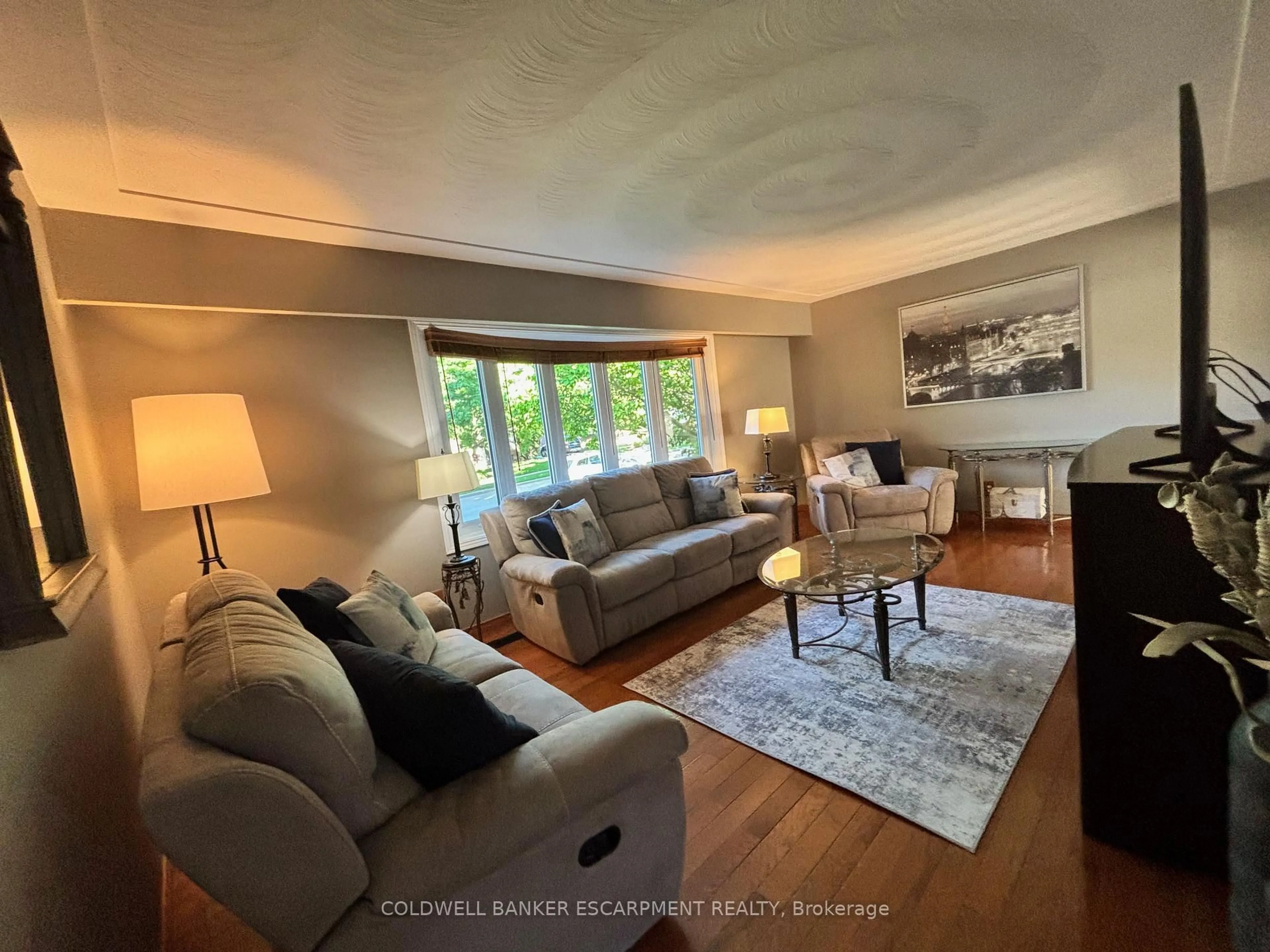 Living room with furniture, unknown for 40 Strathmere Pl, Guelph Ontario N1H 5L8