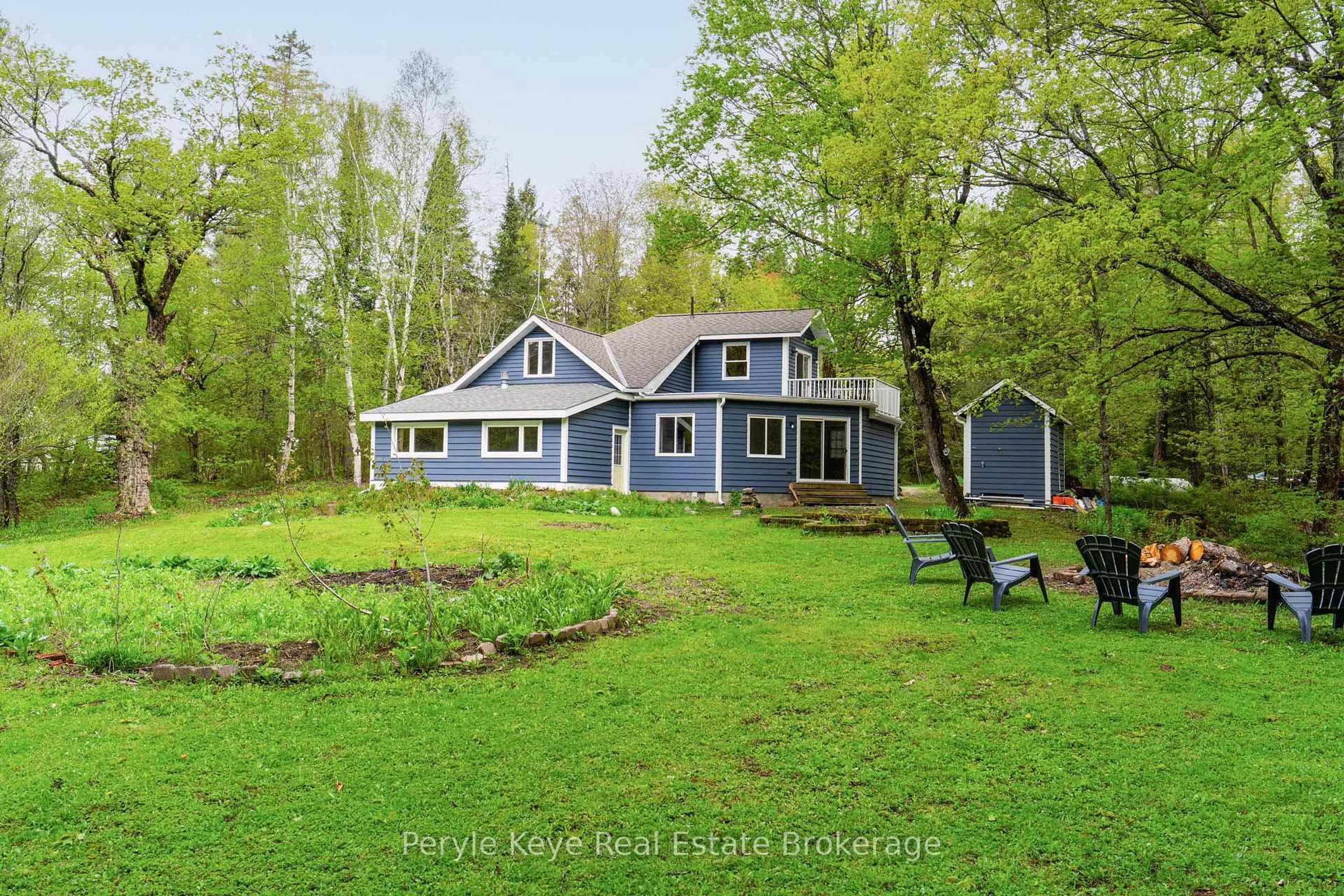 A pic from outside/outdoor area/front of a property/back of a property/a pic from drone, water/lake/river/ocean view for 1424 Hekkla Rd, Muskoka Lakes Ontario P0C 1J0