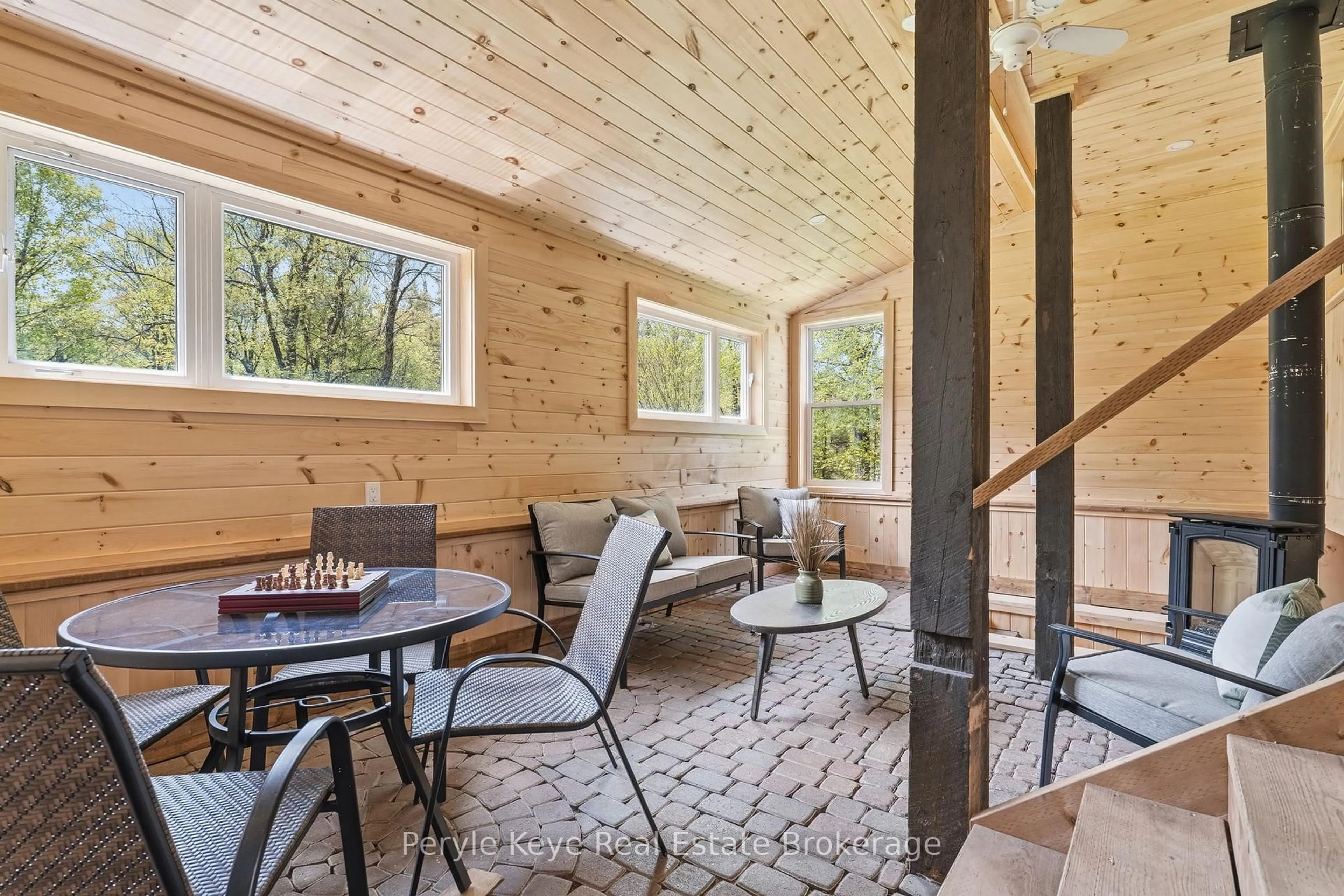 Patio, unknown for 1424 Hekkla Rd, Muskoka Lakes Ontario P0C 1J0