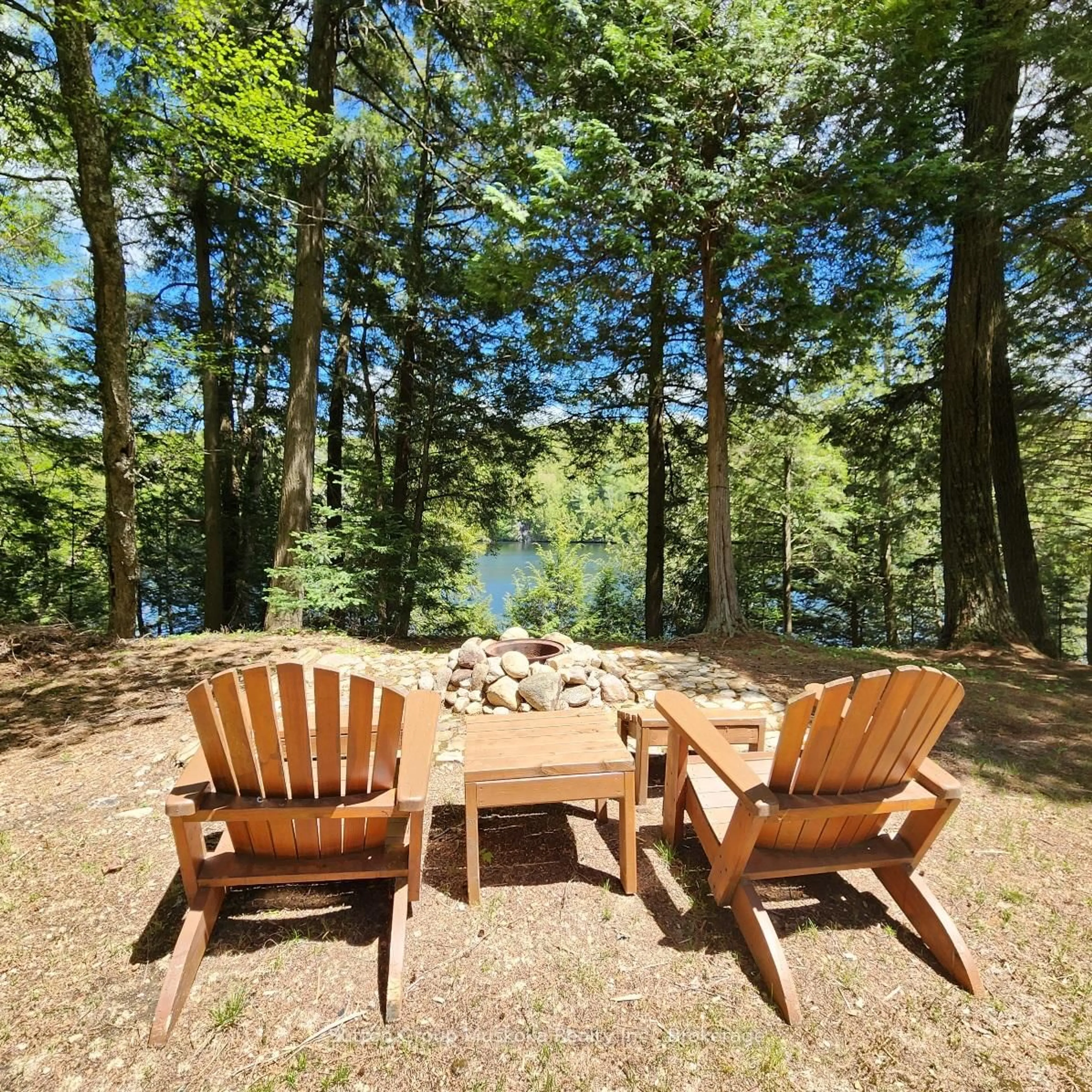 Patio, water/lake/river/ocean view for 3149 Limberlost Rd, Lake of Bays Ontario P1H 2J6
