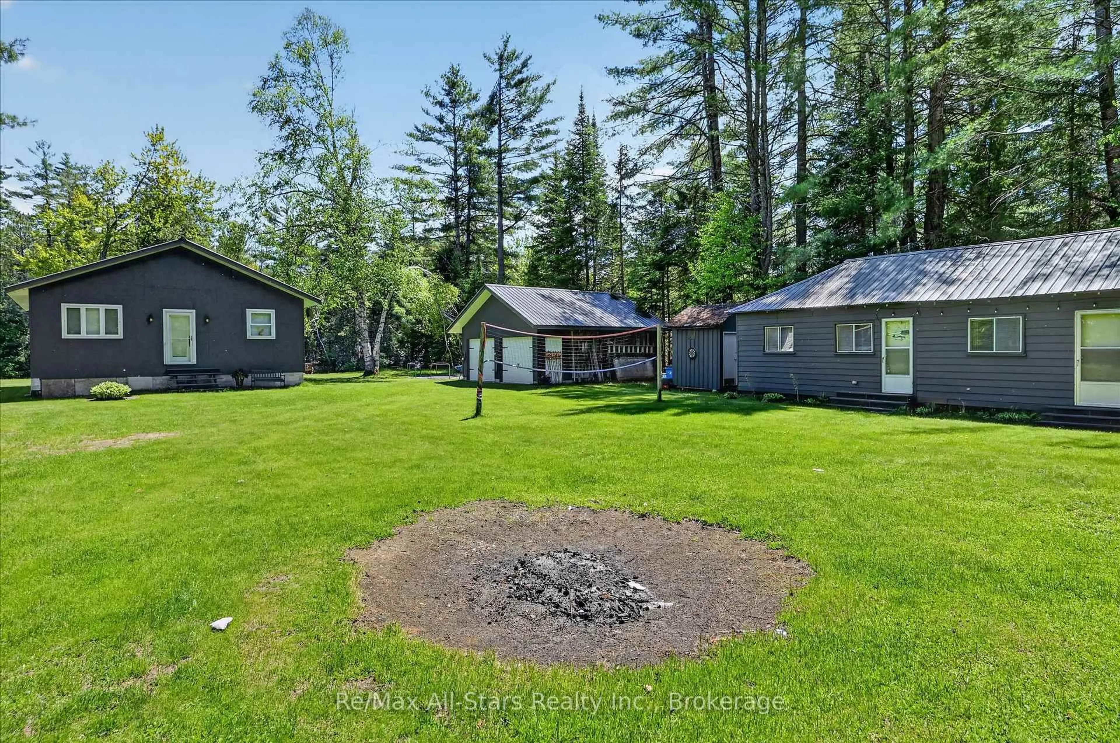 Patio, unknown for 24 Relax Ave, Kawartha Lakes Ontario K0M 2L0