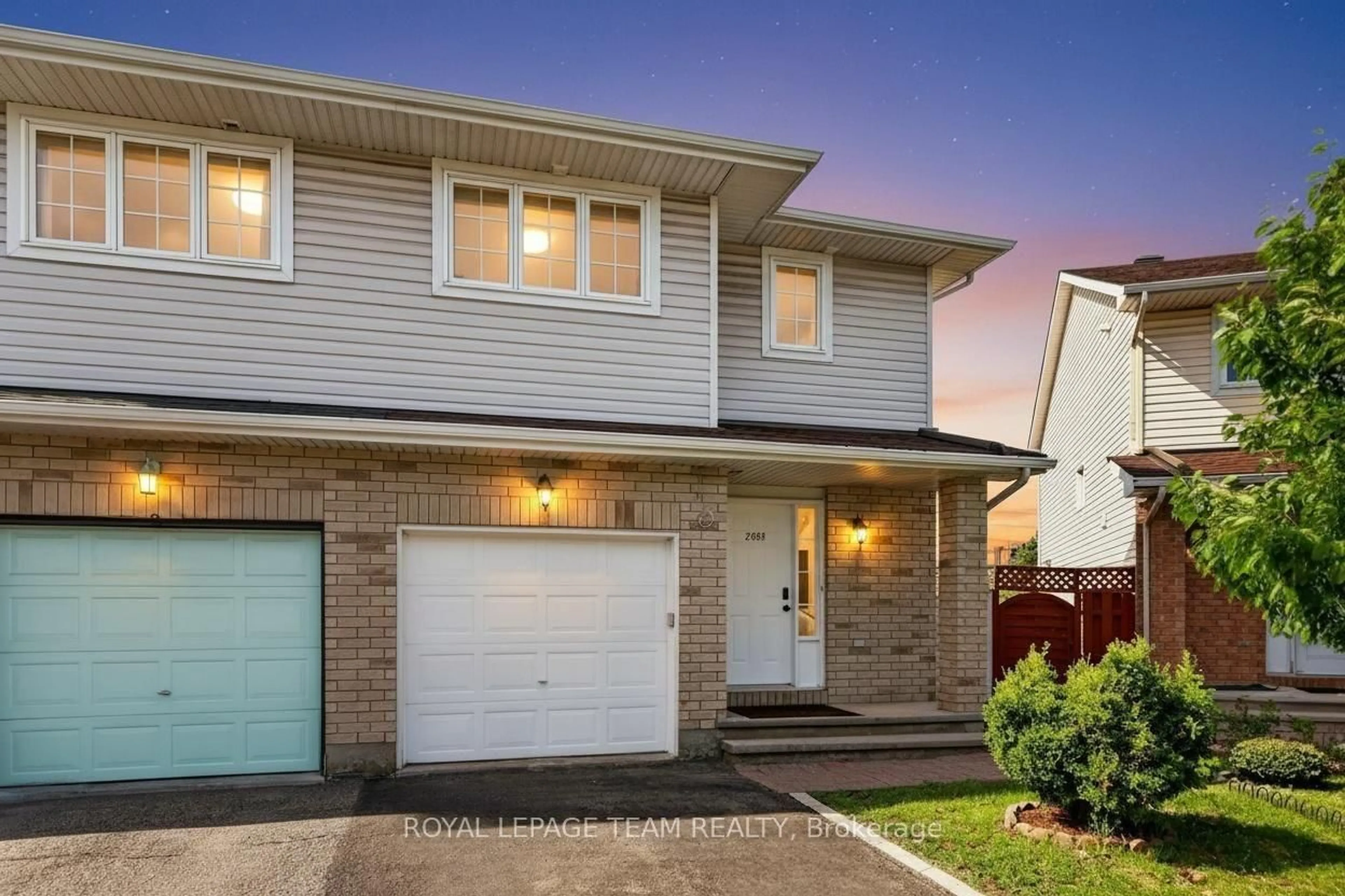 Home with vinyl exterior material, street for 2859 Millstream Way, Ottawa Ontario K1T 4A3