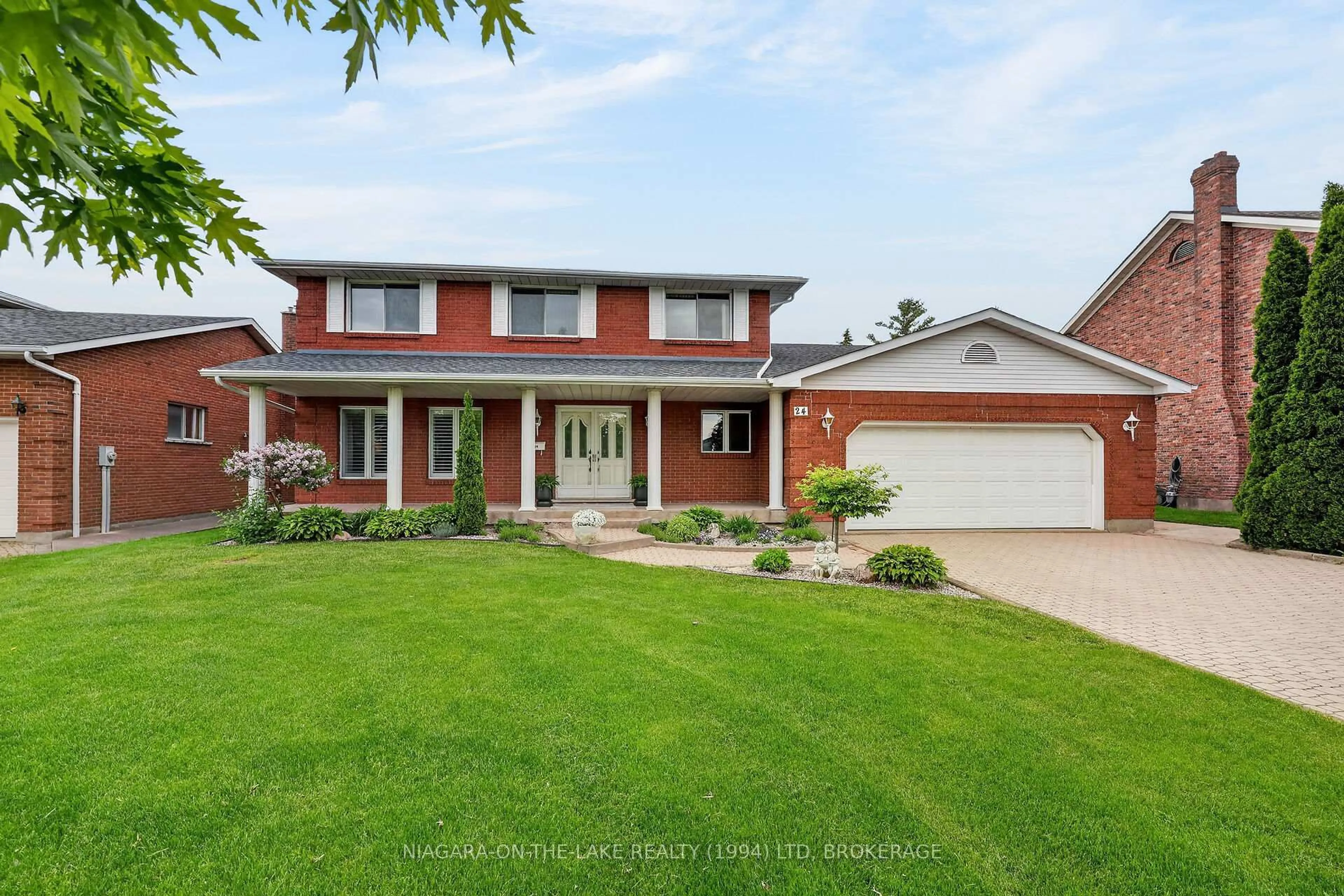 Home with brick exterior material, street for 24 Renfrew Dr, Thorold Ontario L2V 4E7