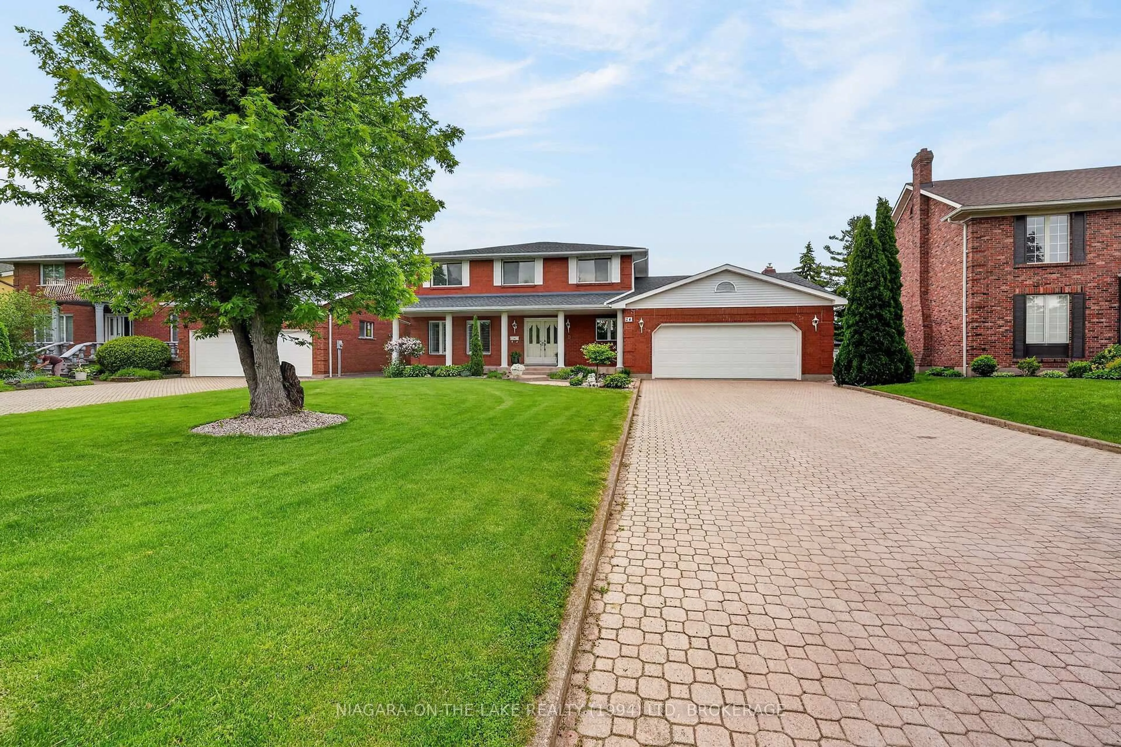 Home with brick exterior material, street for 24 Renfrew Dr, Thorold Ontario L2V 4E7