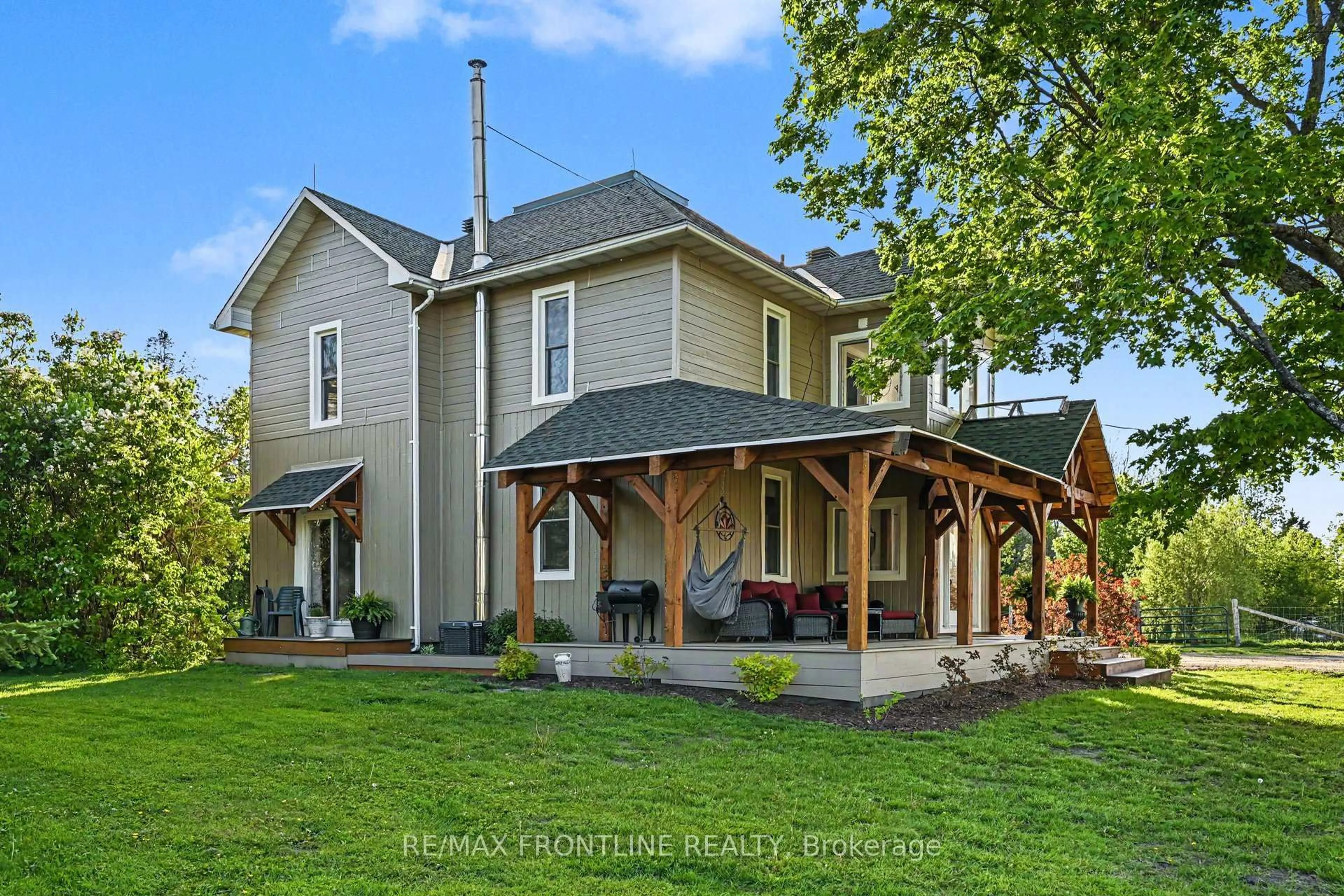 Home with vinyl exterior material, unknown for 2498 Drummond Con 10A Rd, Lanark Ontario K0G 1K0