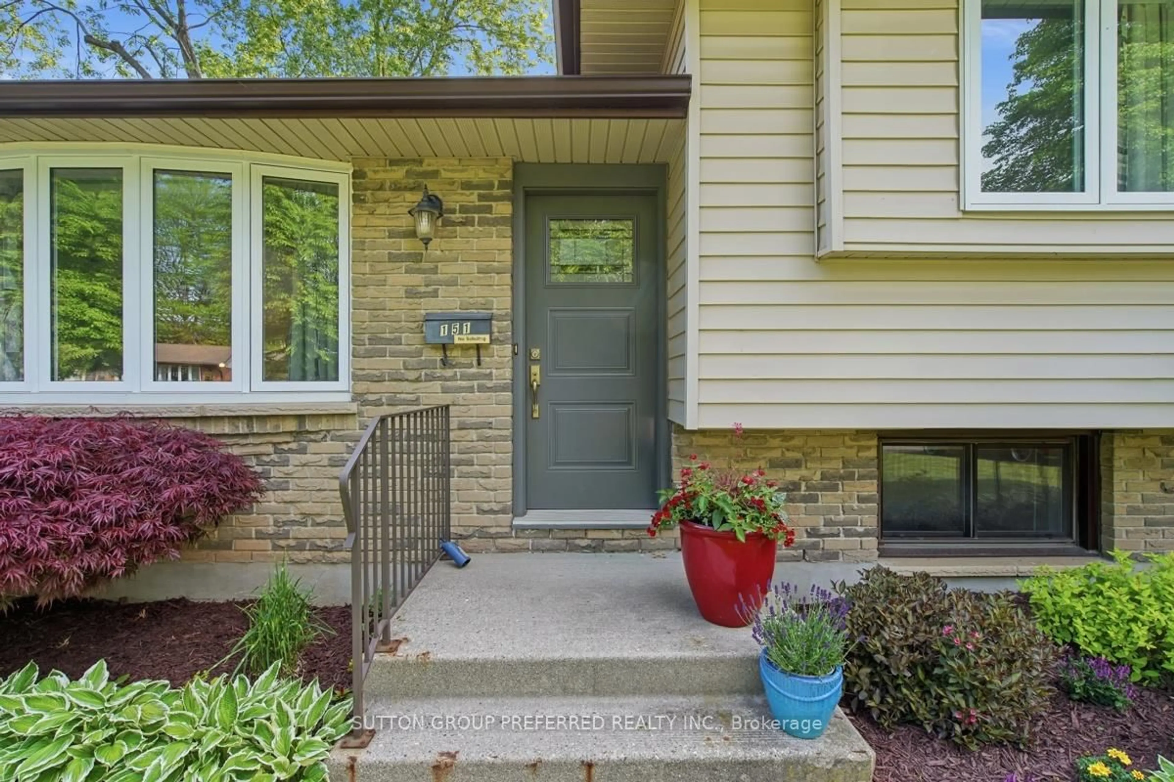 Unknown for 151 St Clair Cres, London South Ontario N6J 3V1
