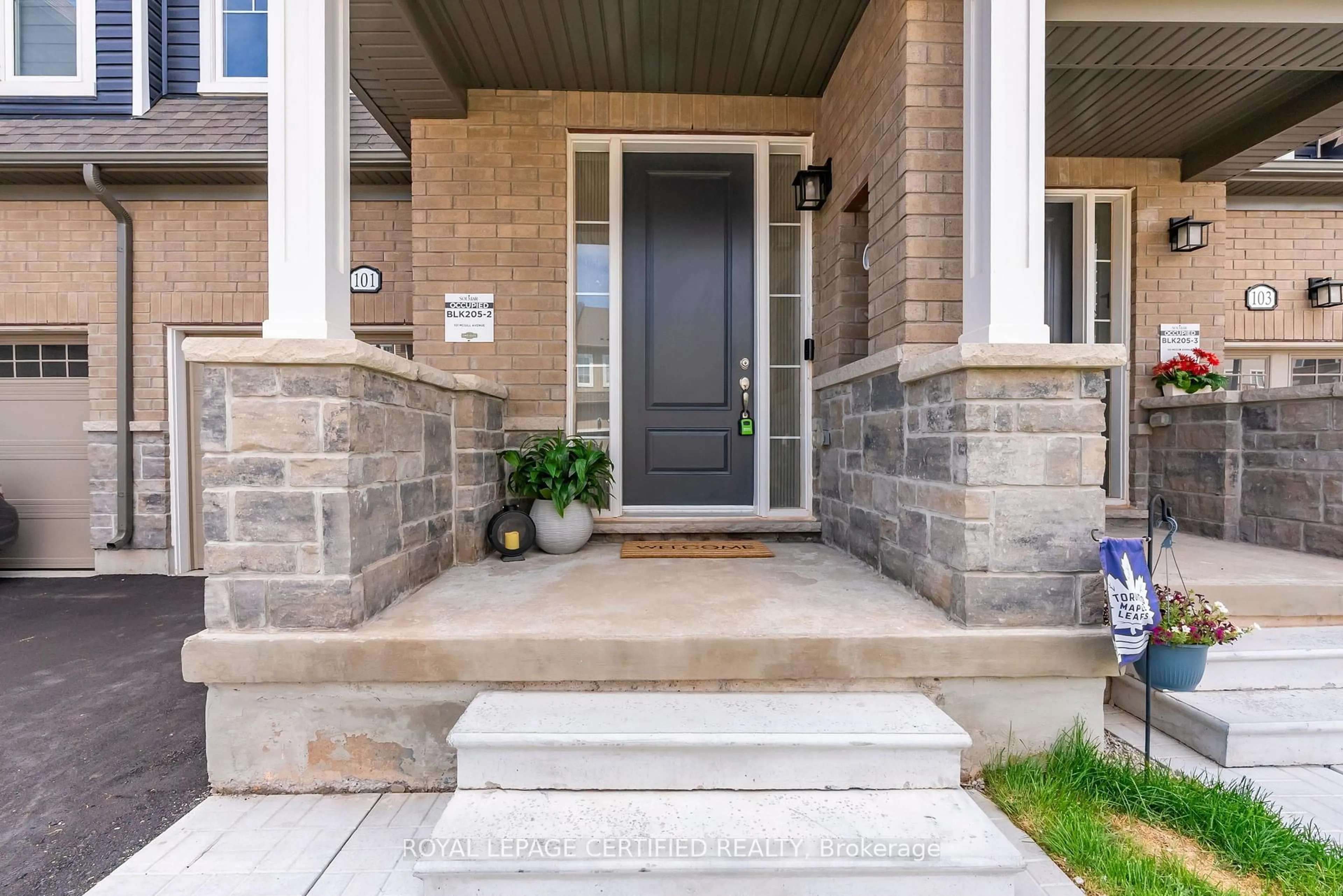 Indoor entryway for 101 Mcgill Ave, Erin Ontario N0B 1T0