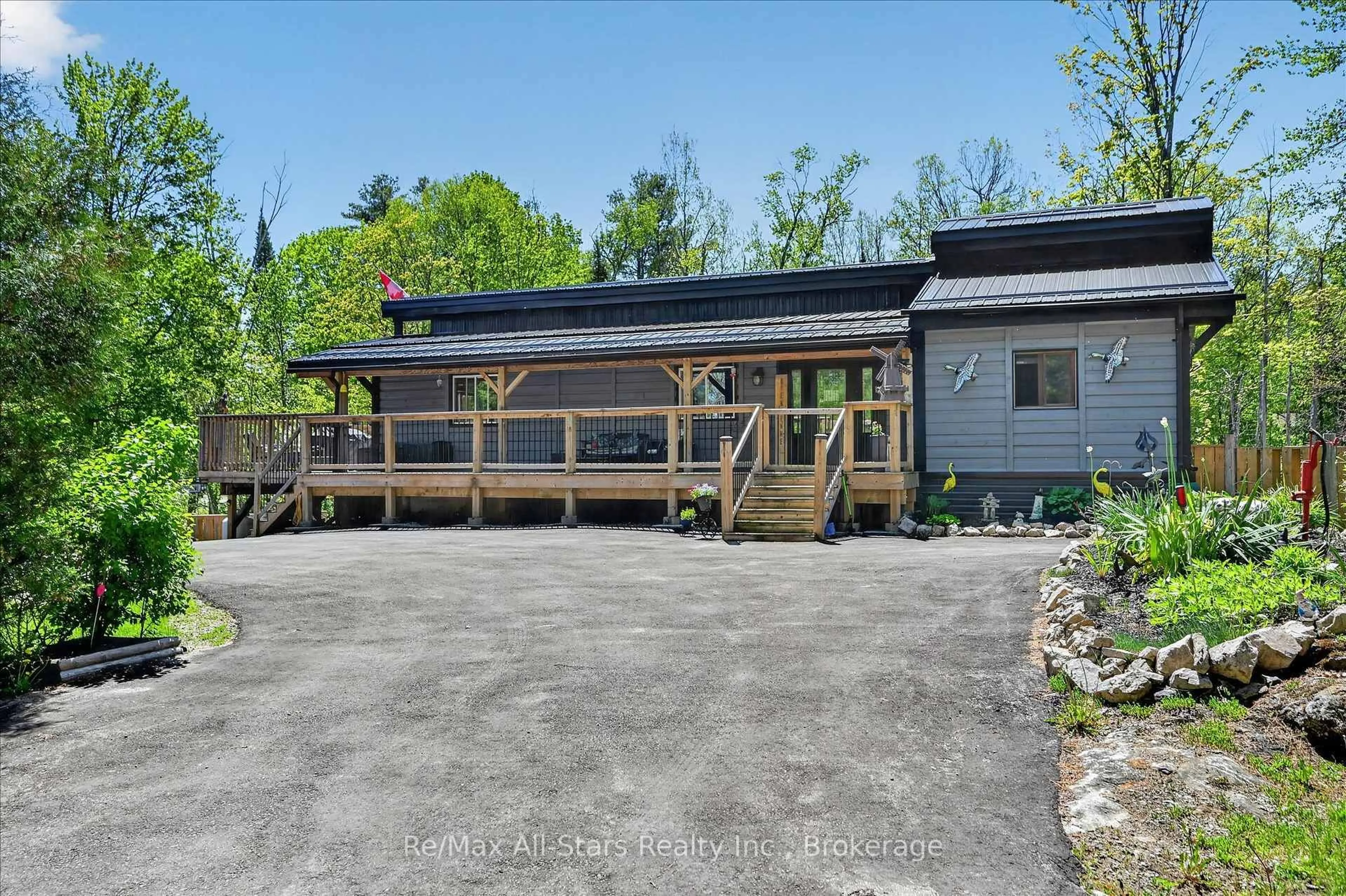 A pic from outside/outdoor area/front of a property/back of a property/a pic from drone, unknown for 28 Pine Ridge Rd, Kawartha Lakes Ontario K0M 2L0
