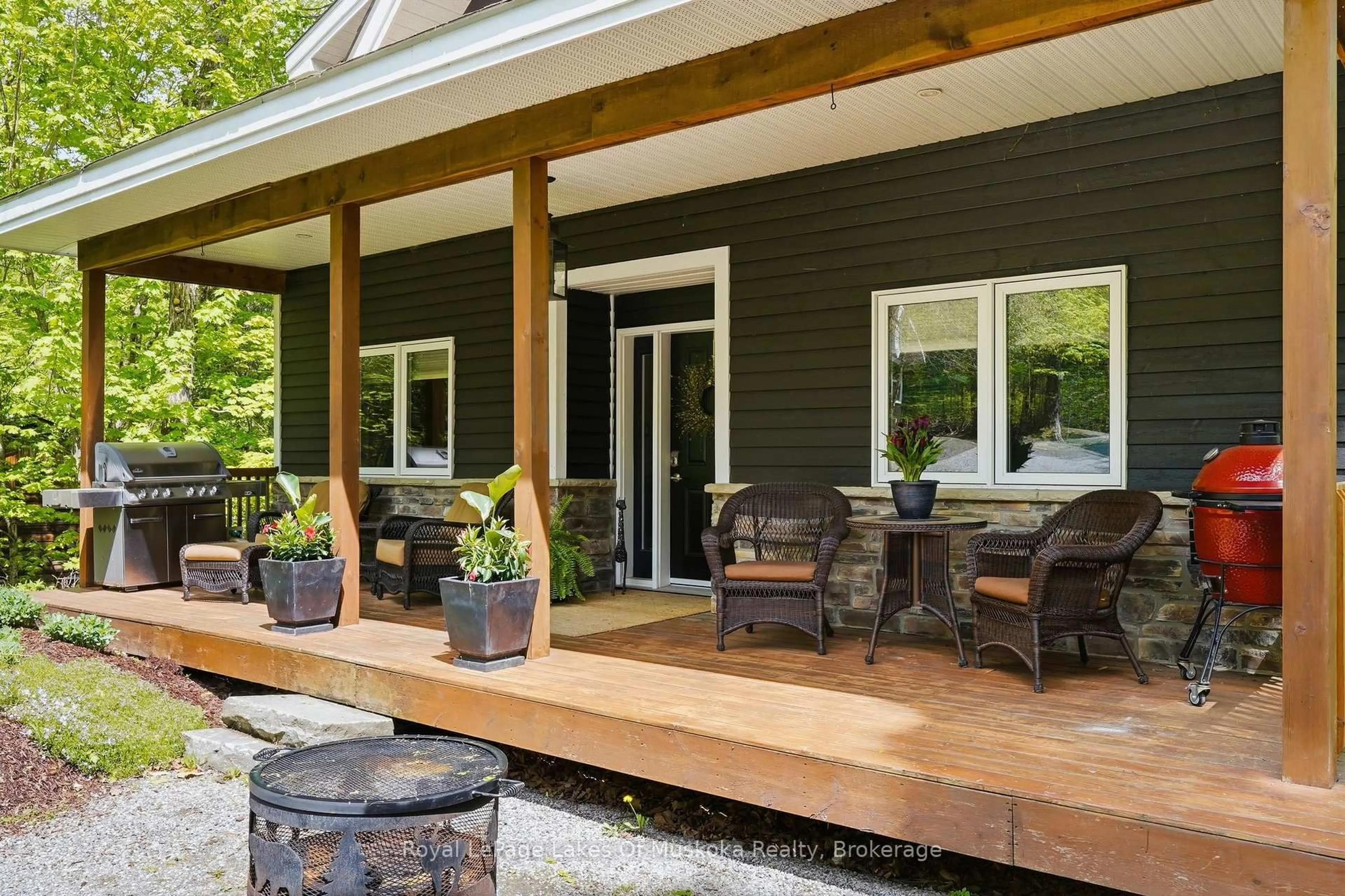 Patio, unknown for 1234 Shea Rd #10, Muskoka Lakes Ontario P0B 1M0