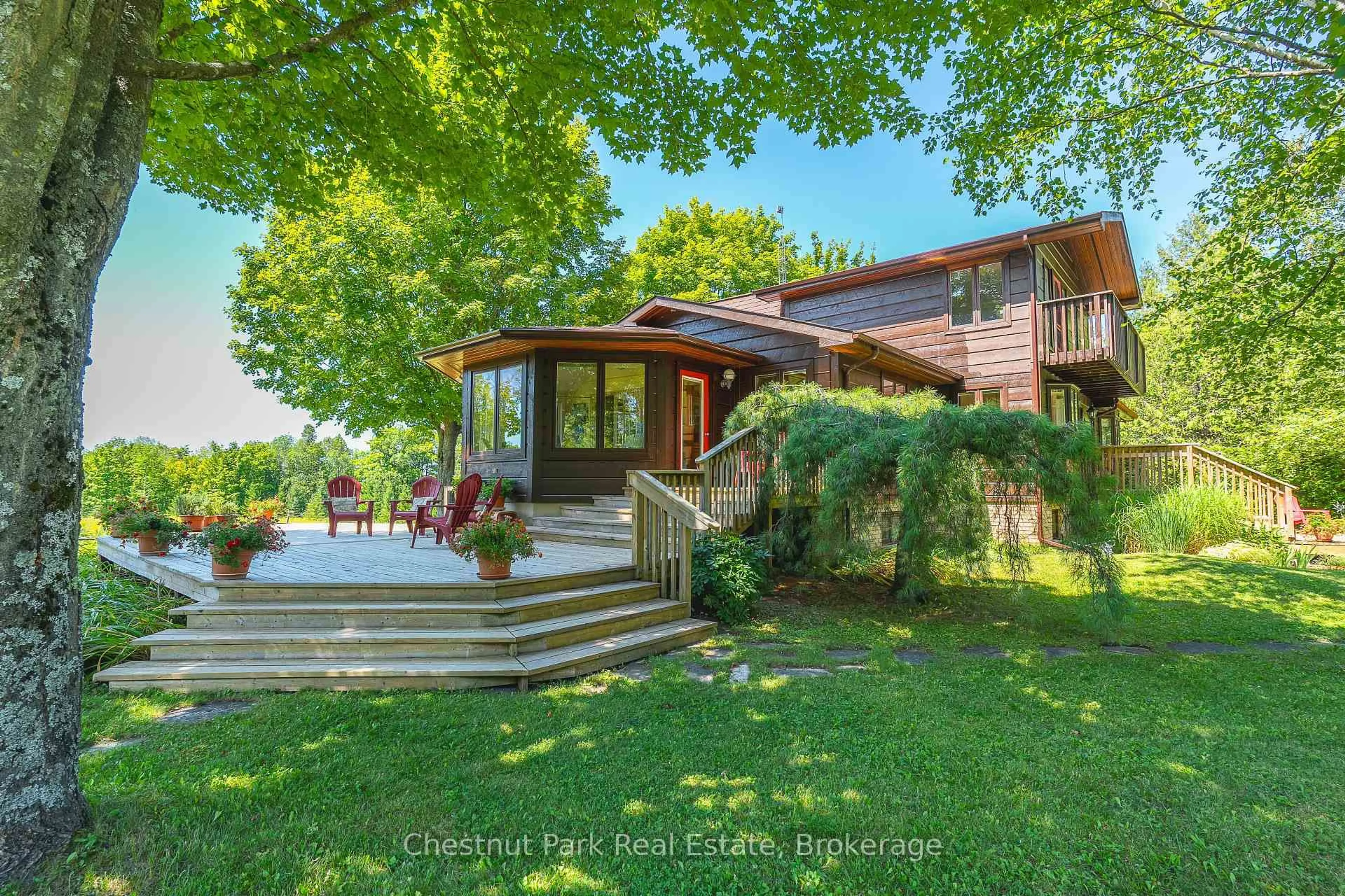 A pic from outside/outdoor area/front of a property/back of a property/a pic from drone, unknown for 600380 Sideroad 50, Chatsworth Ontario N0H 1C0