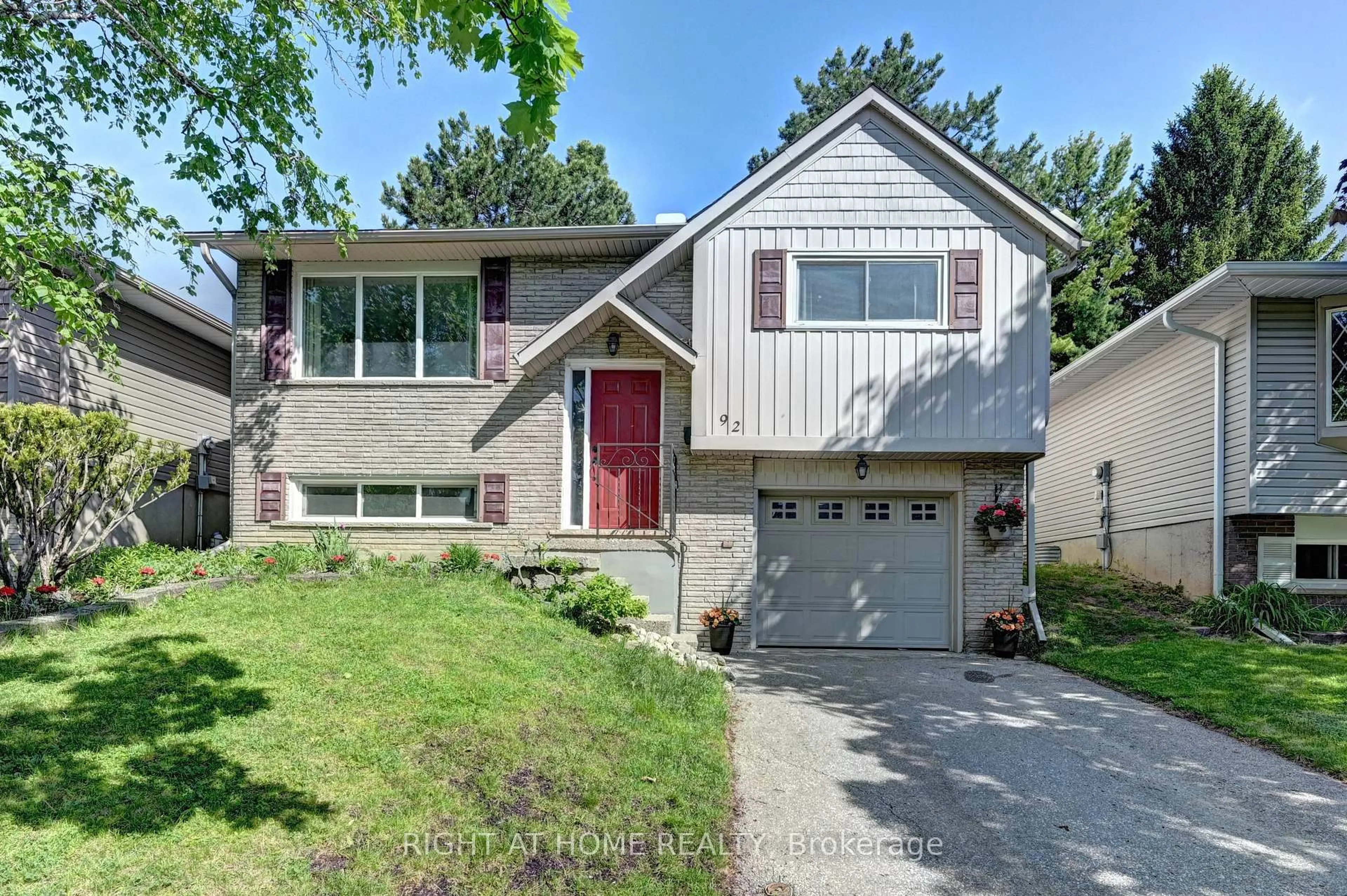 Home with vinyl exterior material, street for 92 Pinemeadow Cres, Waterloo Ontario N2T 1A7