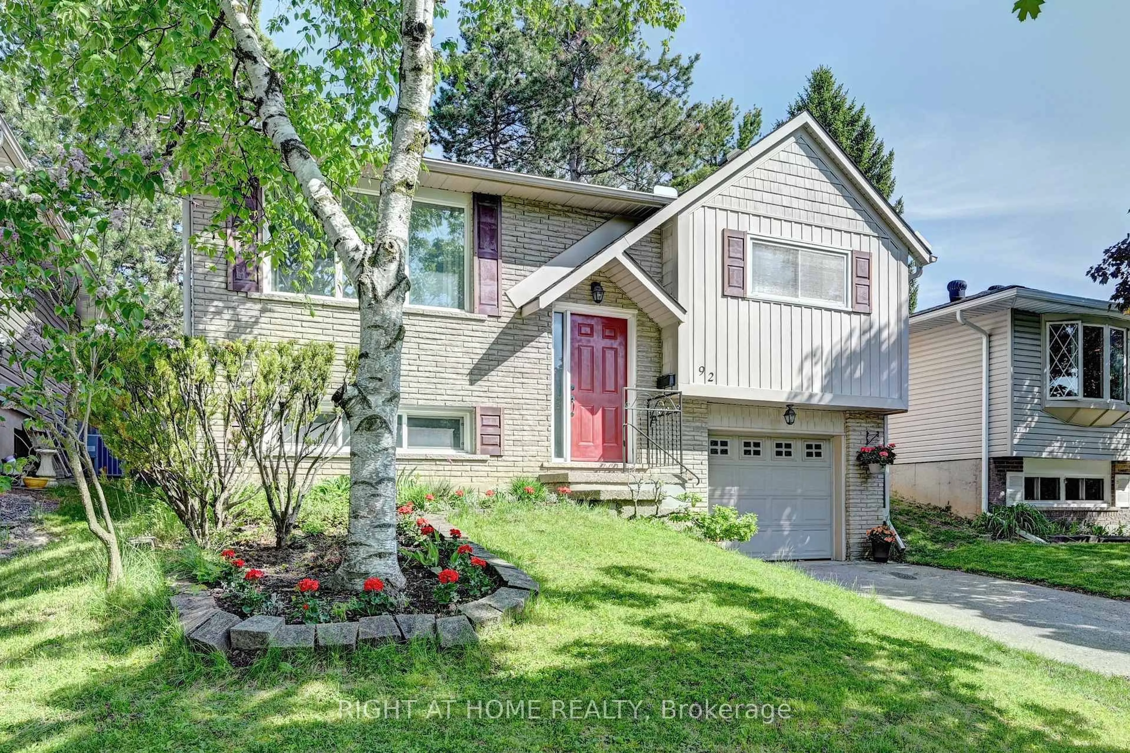 Home with vinyl exterior material, street for 92 Pinemeadow Cres, Waterloo Ontario N2T 1A7